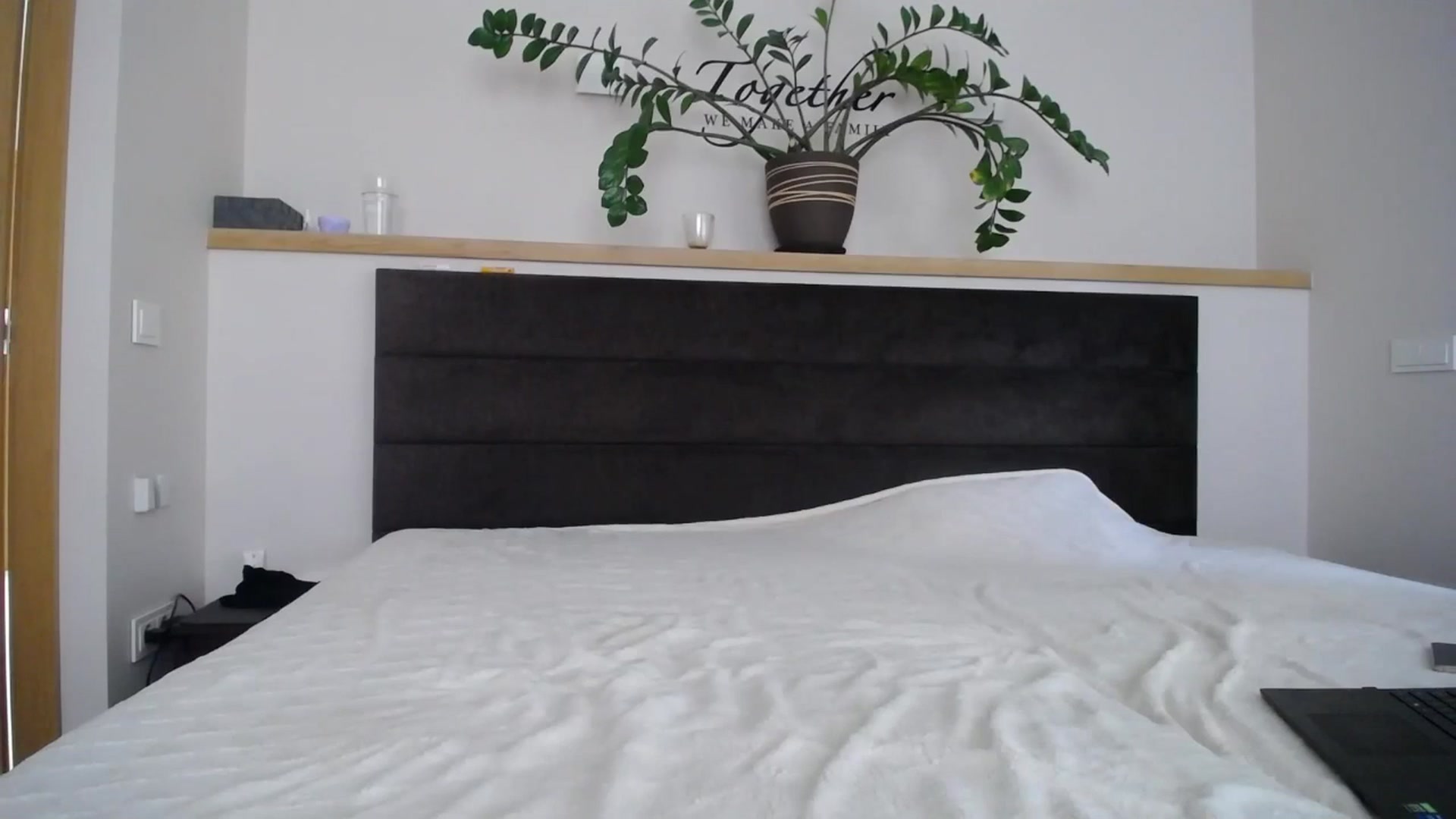 Gallery image thumbnail from EmilyTease's myfreecams stream on, 03/28/2025, 13:08 image 5 of 20