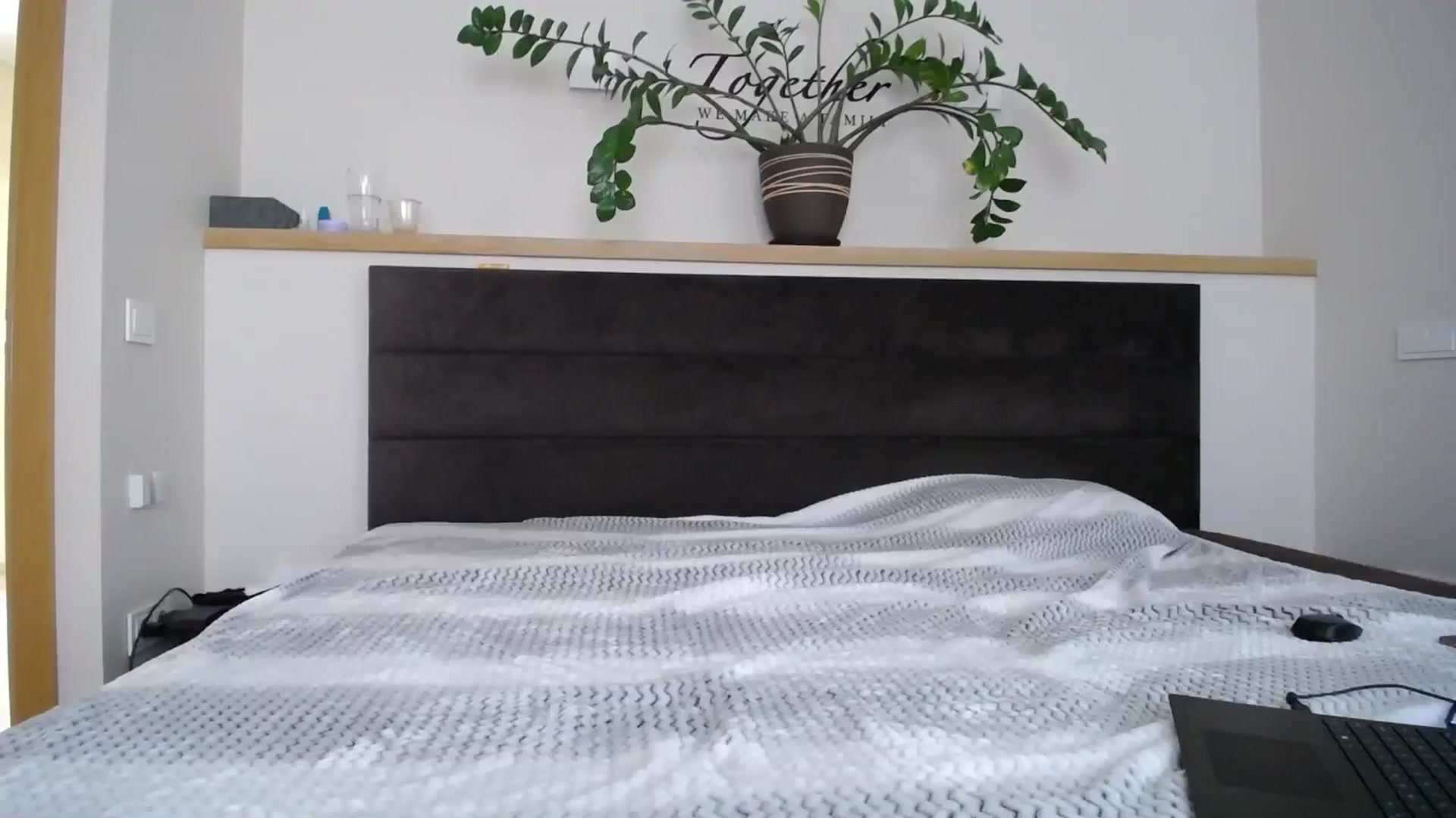 Gallery image thumbnail from EmilyTease's myfreecams stream on, 03/31/2025, 11:43 image 14 of 20