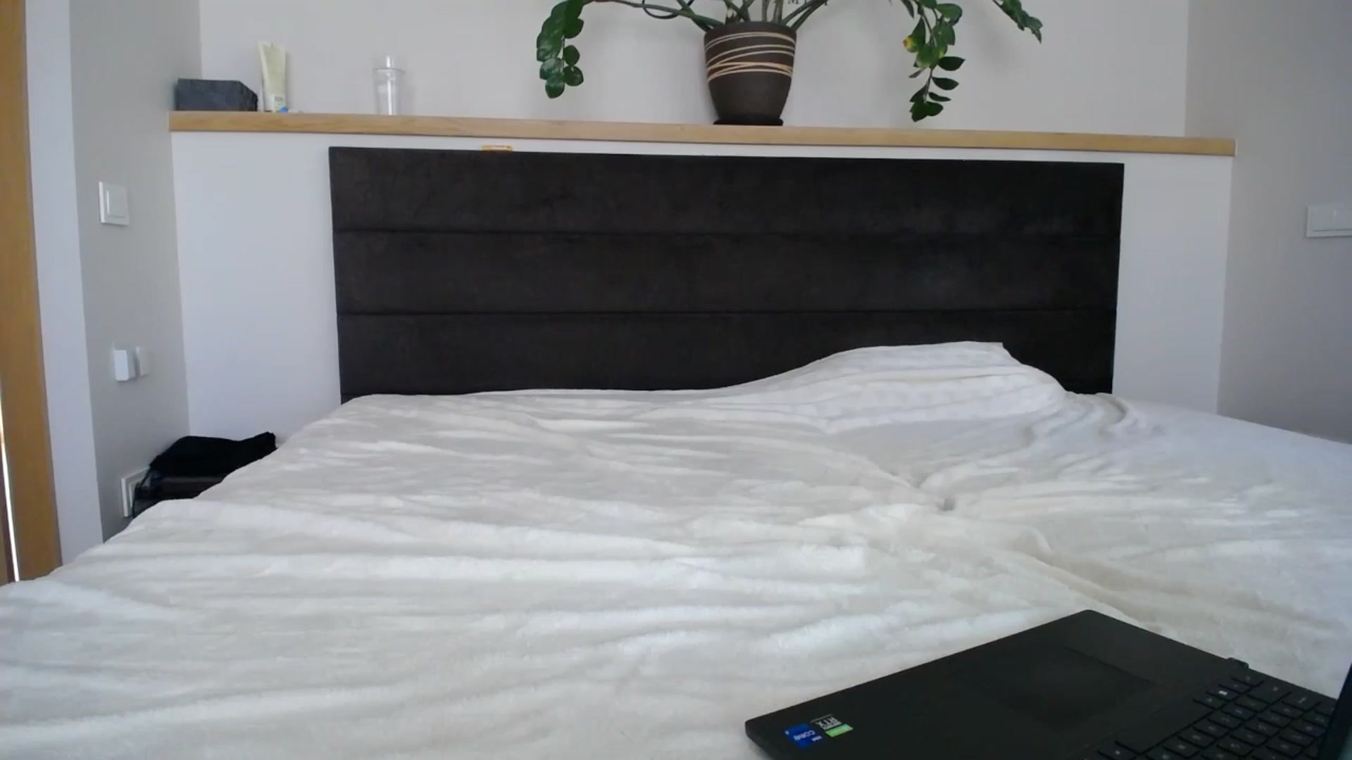 Gallery image thumbnail from EmilyTease's myfreecams stream on, 04/25/2025, 13:24 image 11 of 20