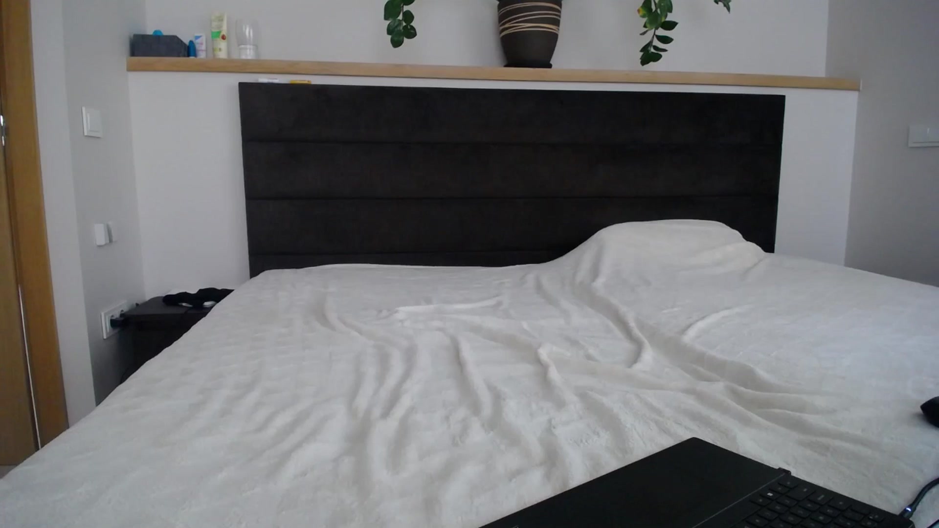 Gallery image thumbnail from EmilyTease's myfreecams stream on, 05/08/2025, 12:38 image 12 of 20