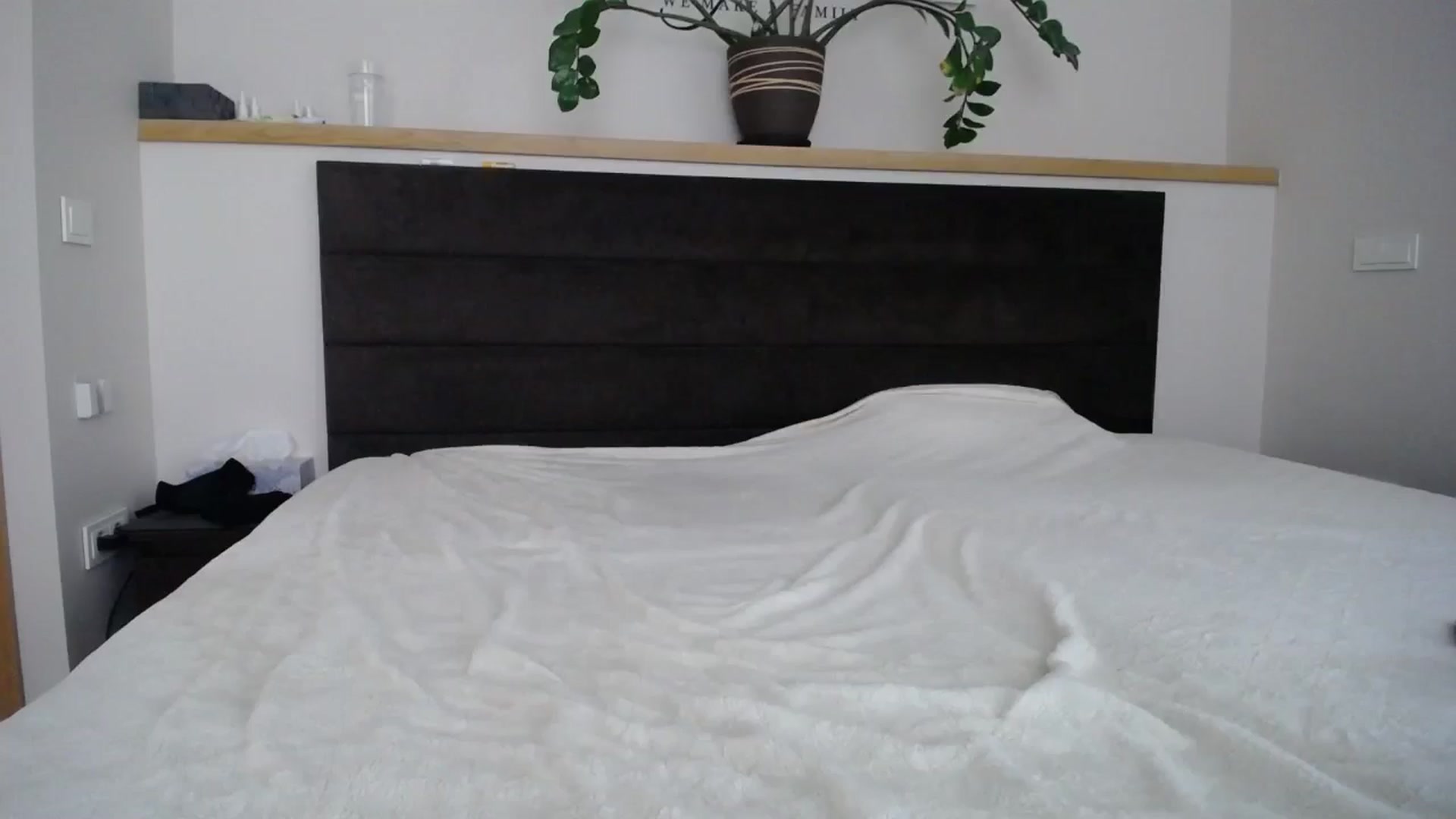 Gallery image thumbnail from EmilyTease's myfreecams stream on, 05/29/2025, 13:37 image 1 of 20
