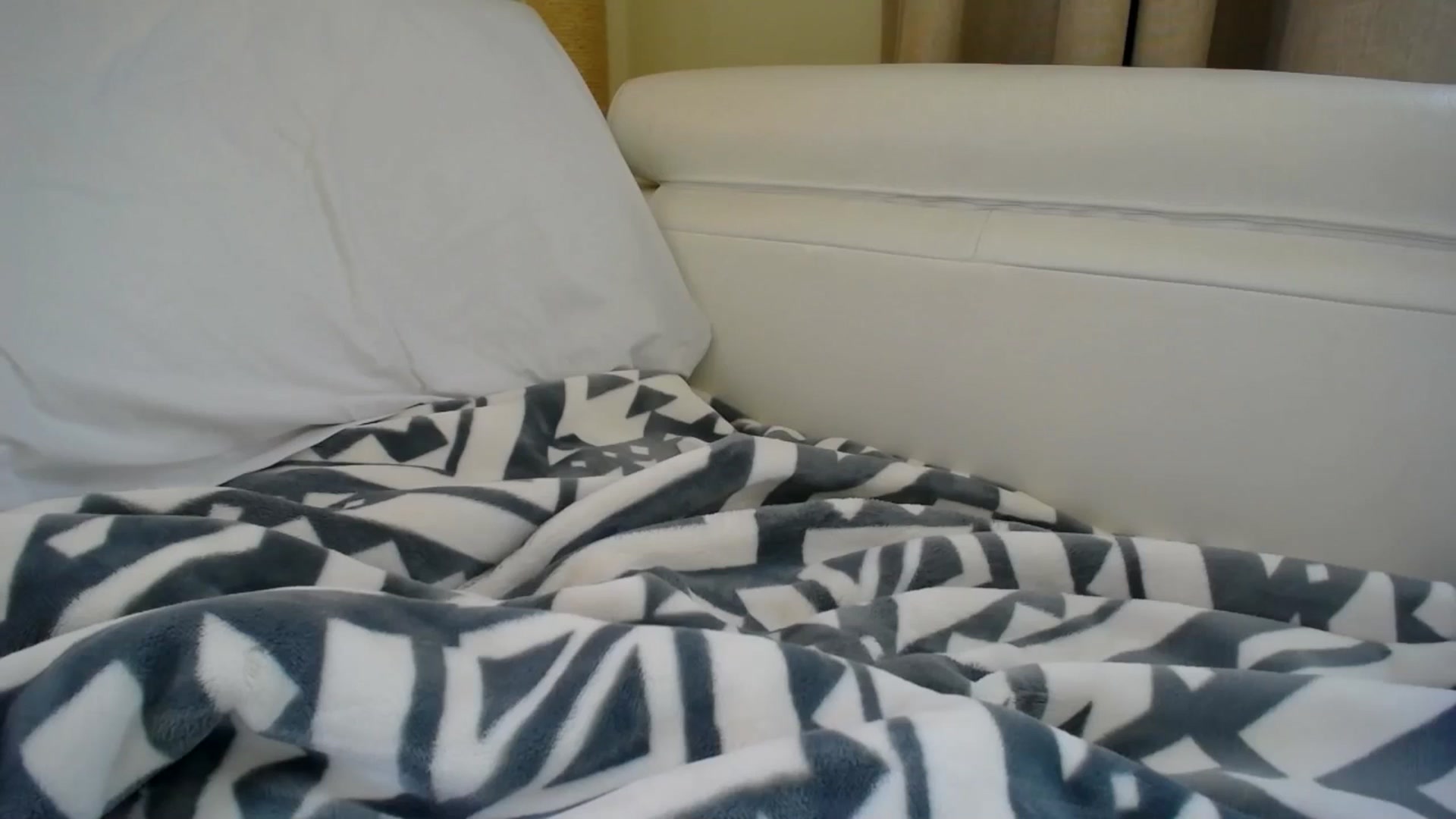 Gallery image thumbnail from EmilyTease's myfreecams stream on, 07/15/2025, 13:30 image 10 of 20