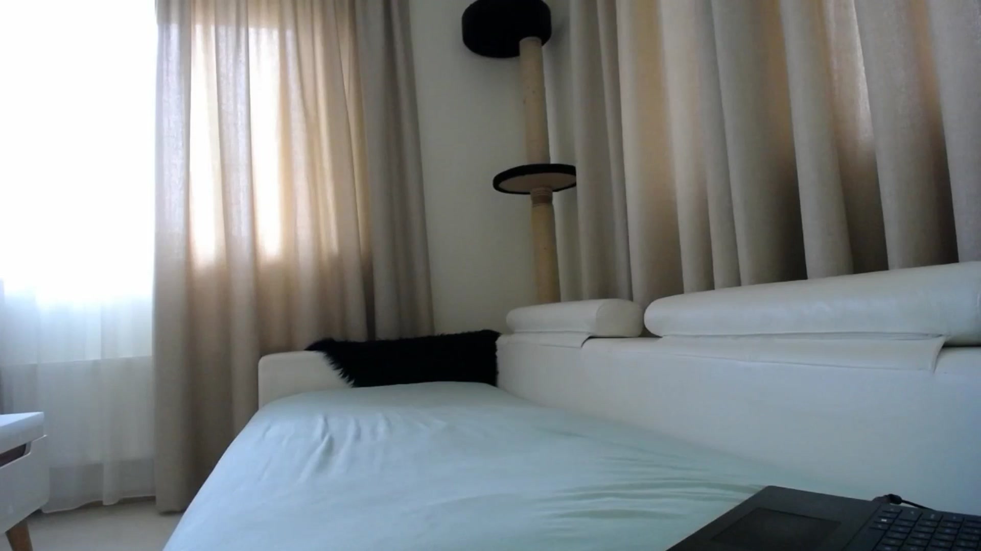 Gallery image thumbnail from EmilyTease's myfreecams stream on, 11/05/2025, 12:21 image 18 of 20