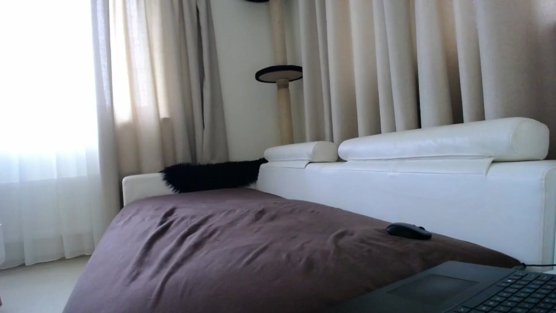 Gallery image thumbnail from EmilyTease's myfreecams stream on, 11/10/2025, 13:52 image 9 of 20