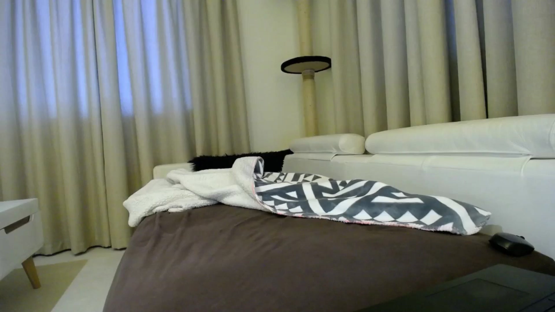 Gallery image thumbnail from EmilyTease's myfreecams stream on, 11/12/2025, 14:21 image 14 of 20