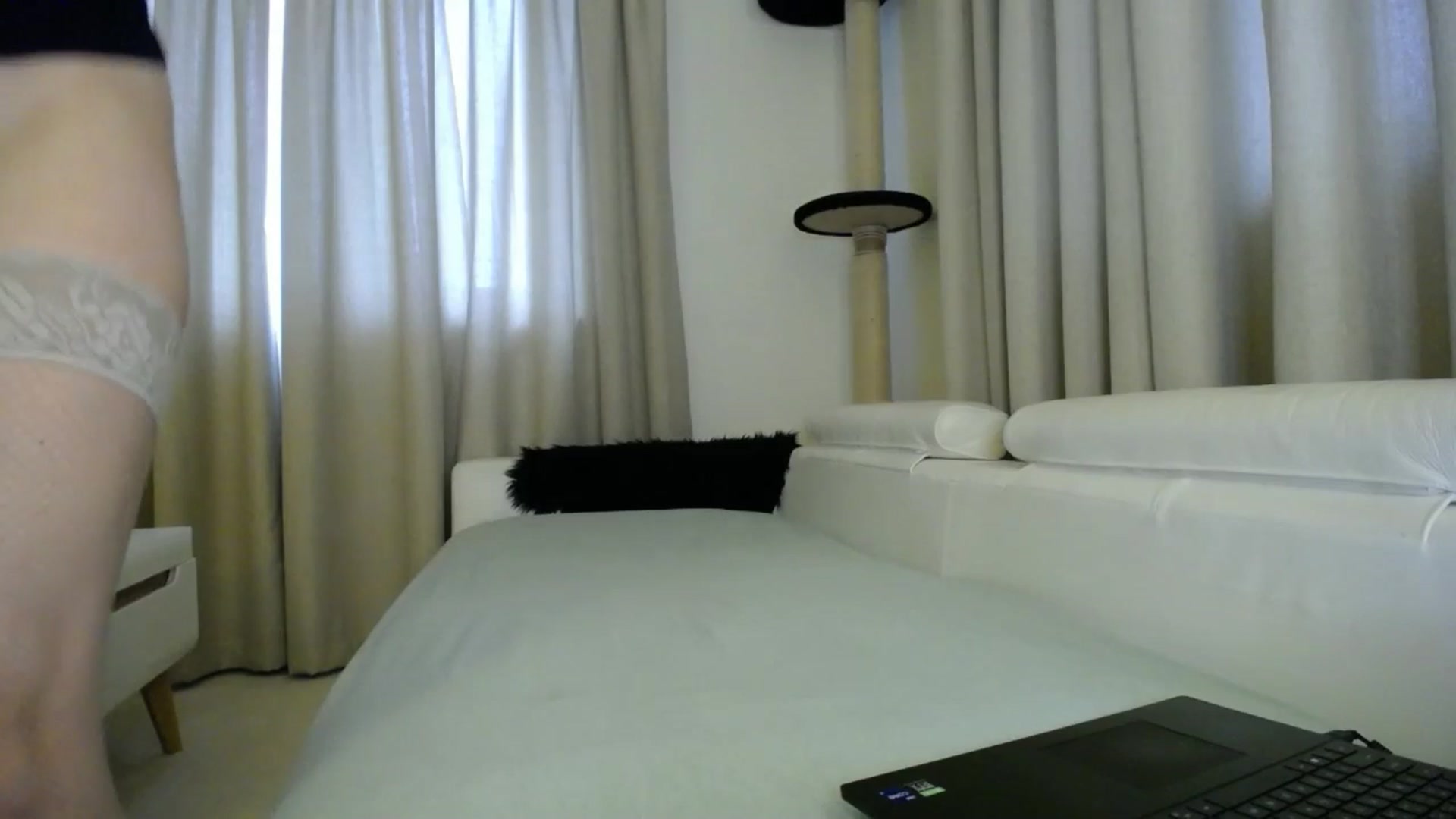 Gallery image thumbnail from EmilyTease's myfreecams stream on, 12/10/2025, 14:04 image 10 of 20
