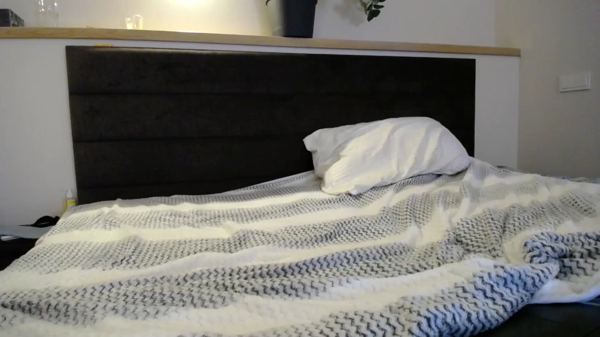 Gallery image thumbnail from EmilyTease's myfreecams stream on, 12/16/2025, 14:54 image 10 of 20