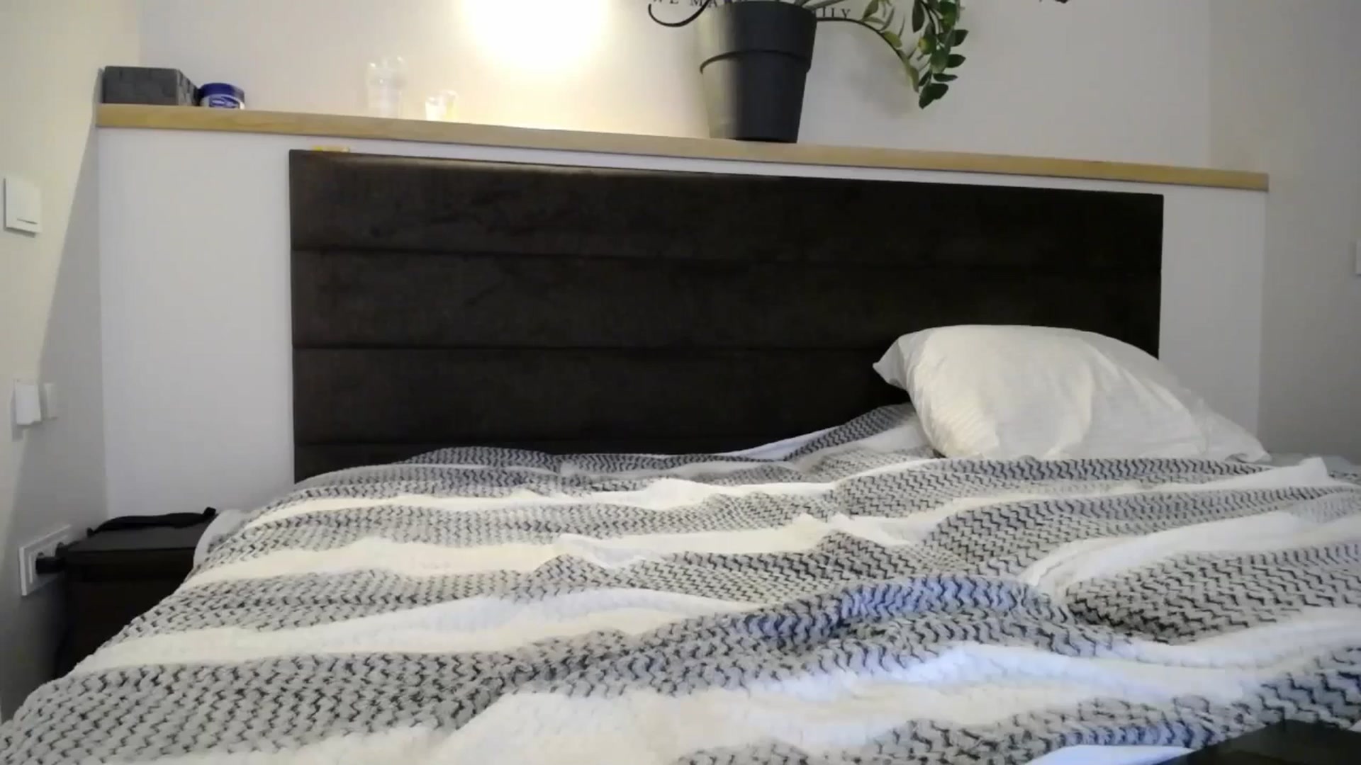 Gallery image thumbnail from EmilyTease's myfreecams stream on, 12/17/2025, 13:24 image 5 of 20
