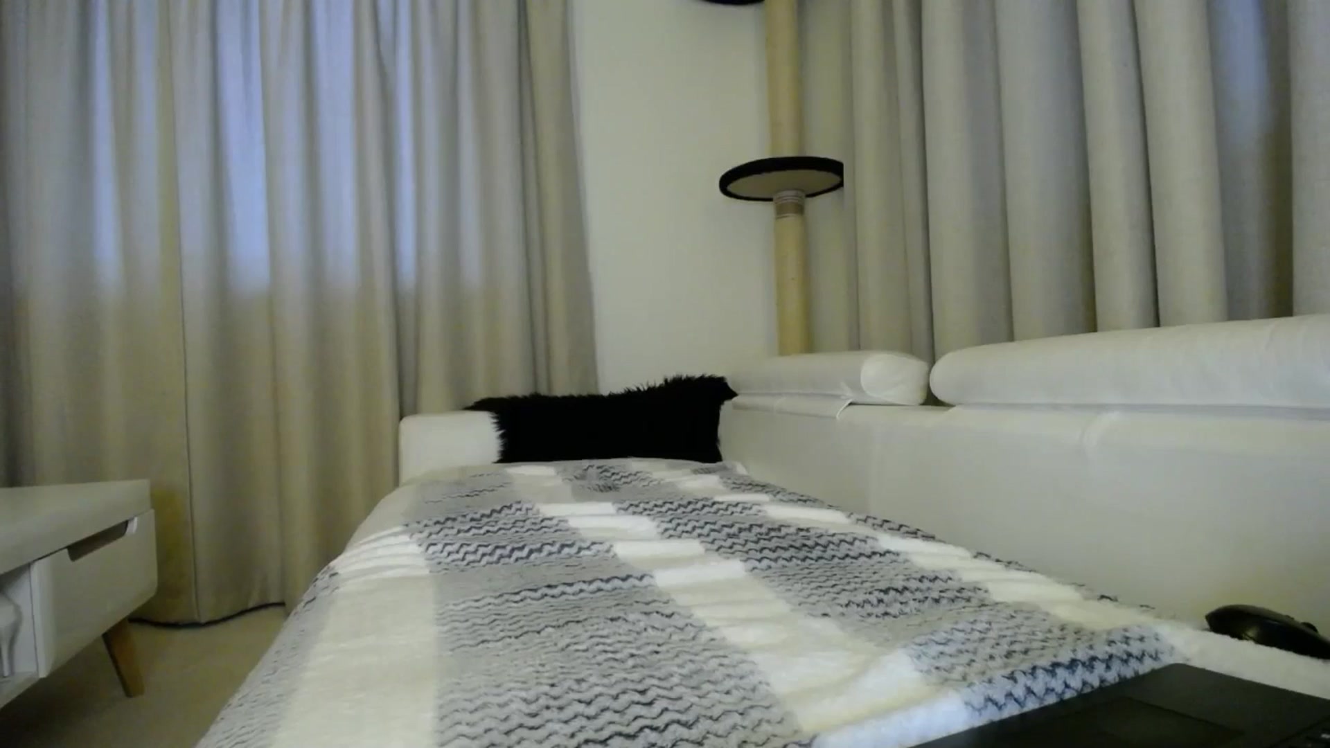 Gallery image thumbnail from EmilyTease's myfreecams stream on, 12/18/2025, 13:41 image 11 of 20