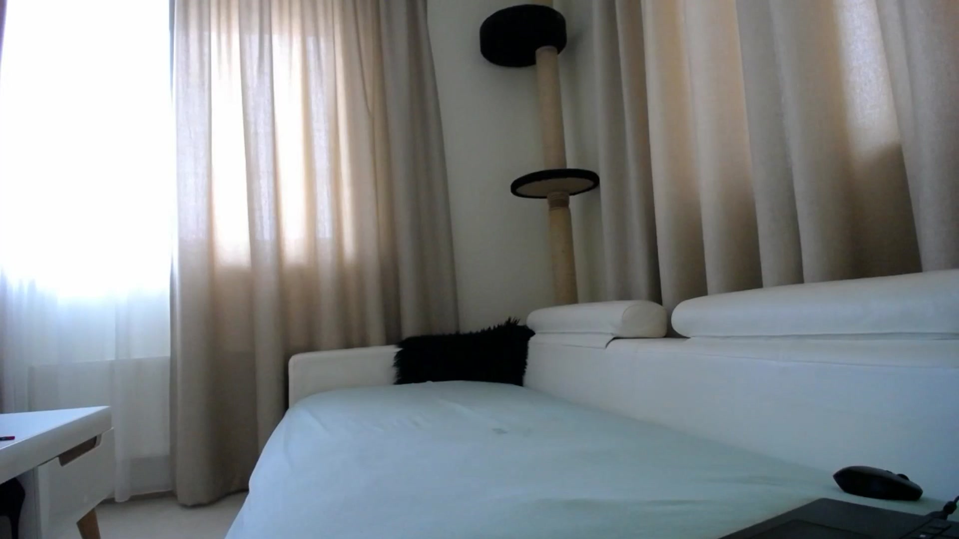 Gallery image thumbnail from EmilyTease's myfreecams stream on, 01/06/2026, 11:16 image 7 of 20