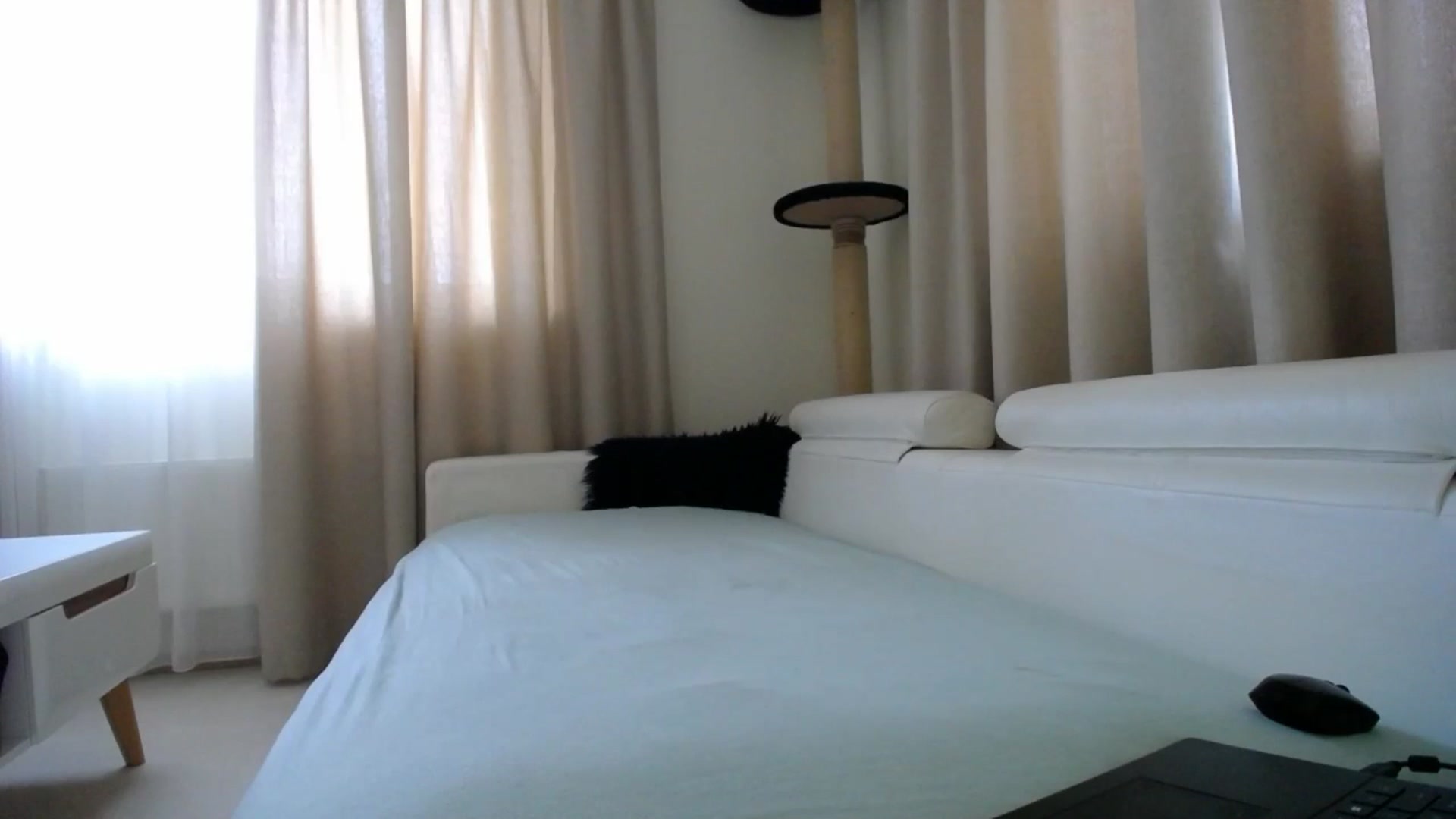 Gallery image thumbnail from EmilyTease's myfreecams stream on, 01/06/2026, 12:57 image 4 of 20
