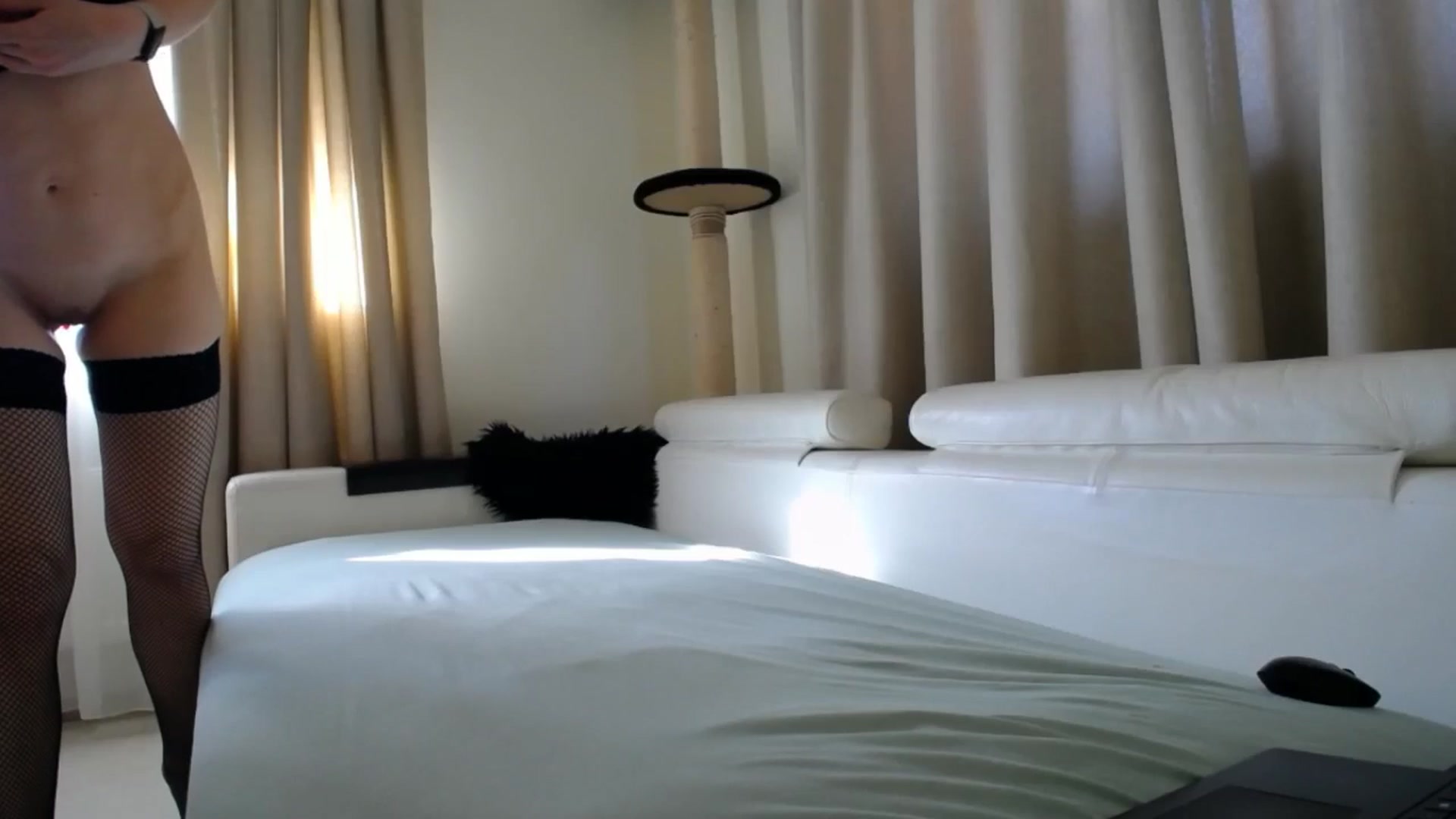 Gallery image thumbnail from EmilyTease's myfreecams stream on, 03/09/2026, 12:50 image 17 of 20