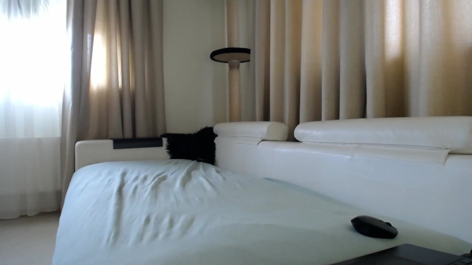 Gallery image thumbnail from EmilyTease's myfreecams stream on, 03/18/2026, 12:03 image 11 of 20