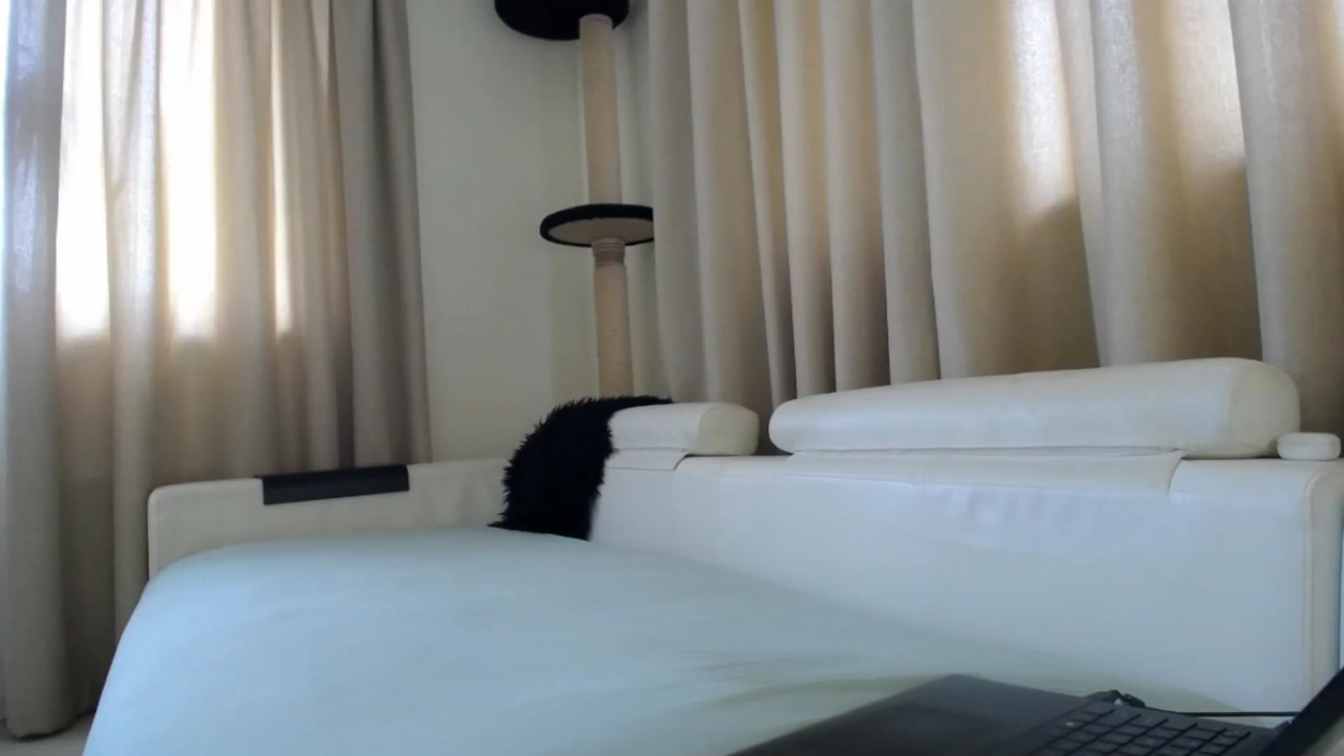 Gallery image thumbnail from EmilyTease's myfreecams stream on, 04/09/2026, 12:11 image 1 of 20