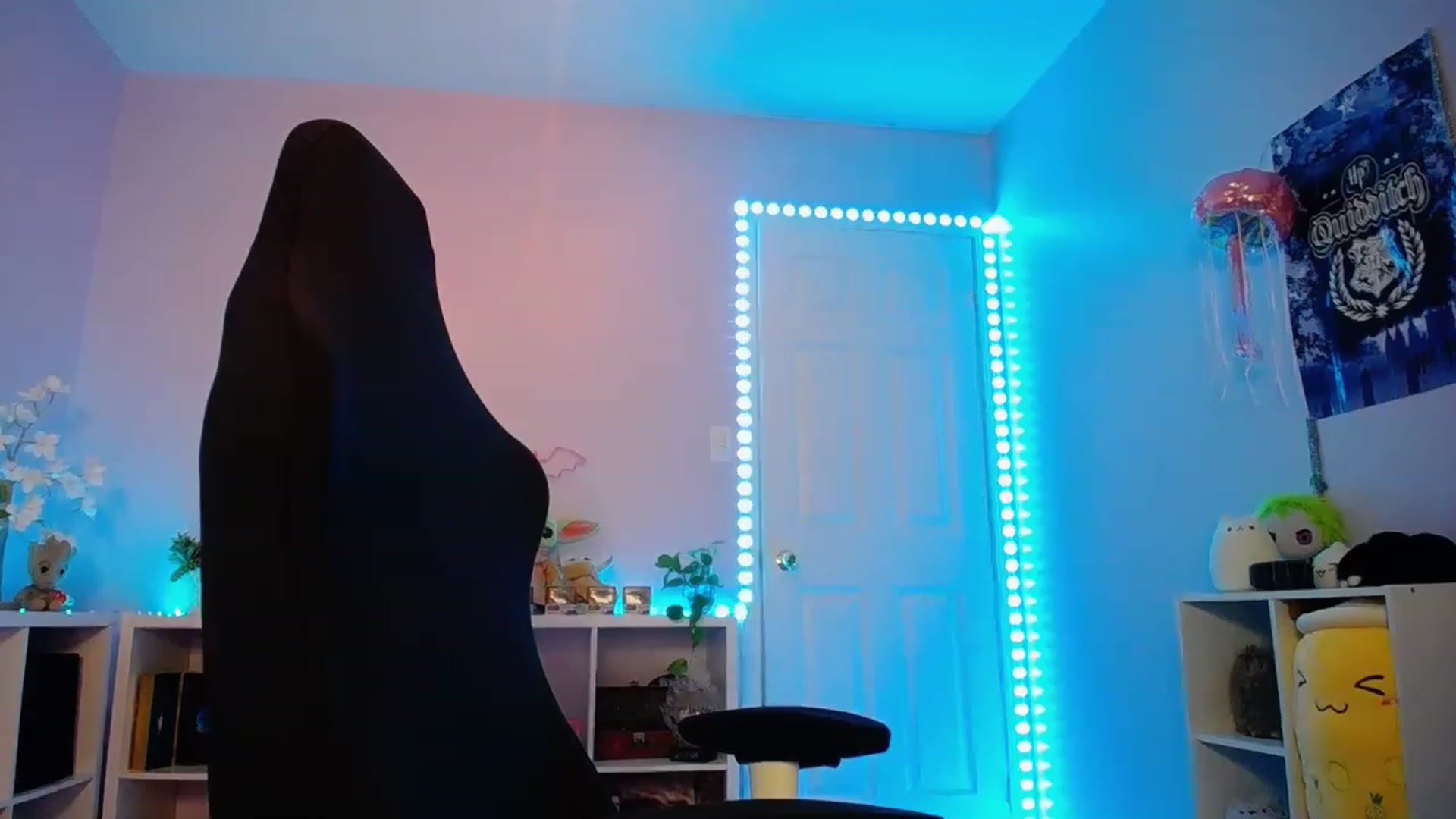 Gallery image thumbnail from EmilyTokes's myfreecams stream on, 05/06/2023, 07:10 image 14 of 20
