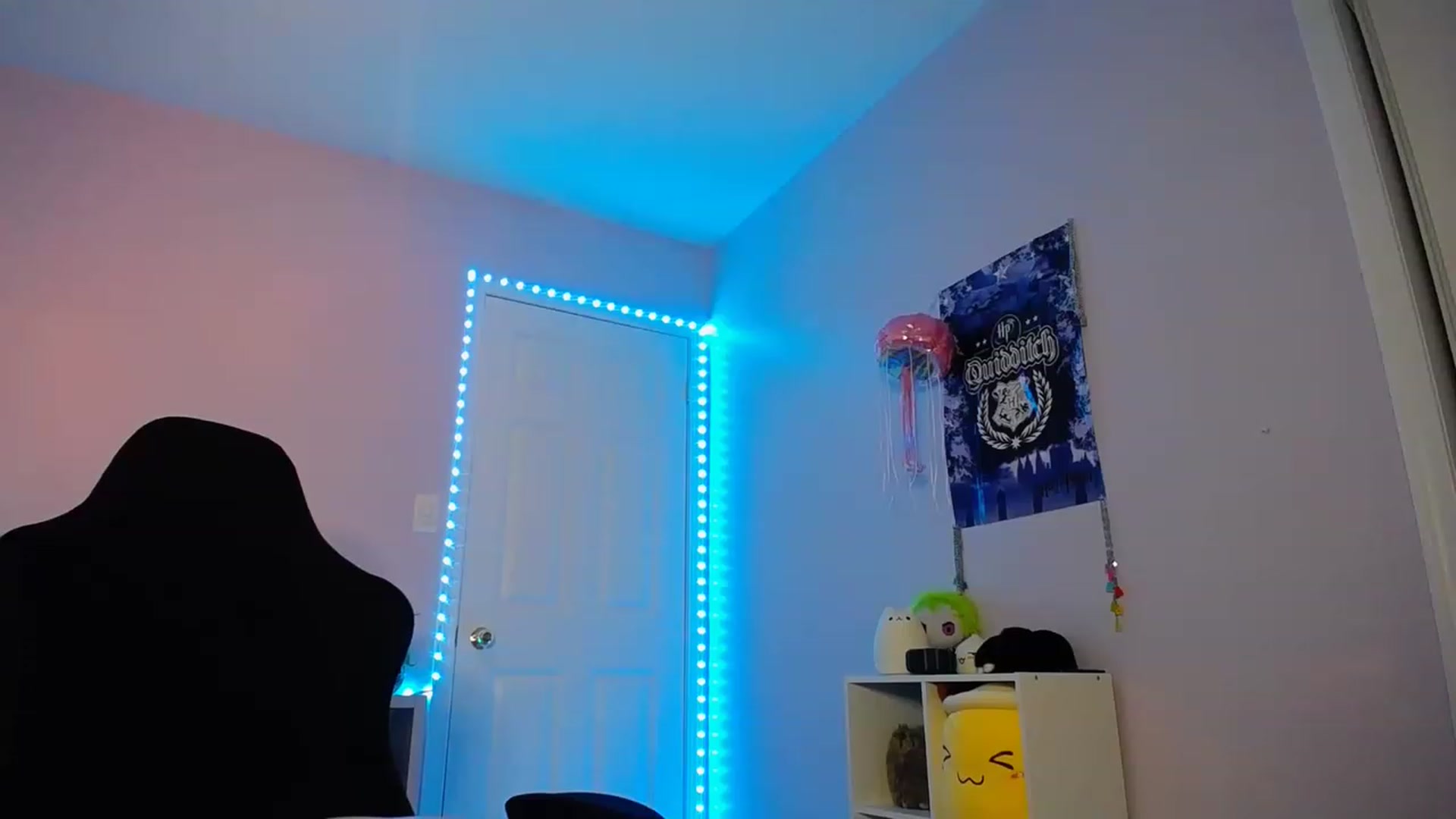 Gallery image thumbnail from EmilyTokes's myfreecams stream on, 05/06/2023, 07:53 image 5 of 20