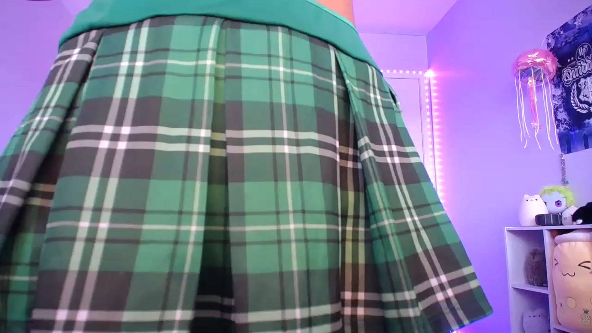 Gallery image thumbnail from EmilyTokes's myfreecams stream on, 05/12/2023, 18:18 image 8 of 20