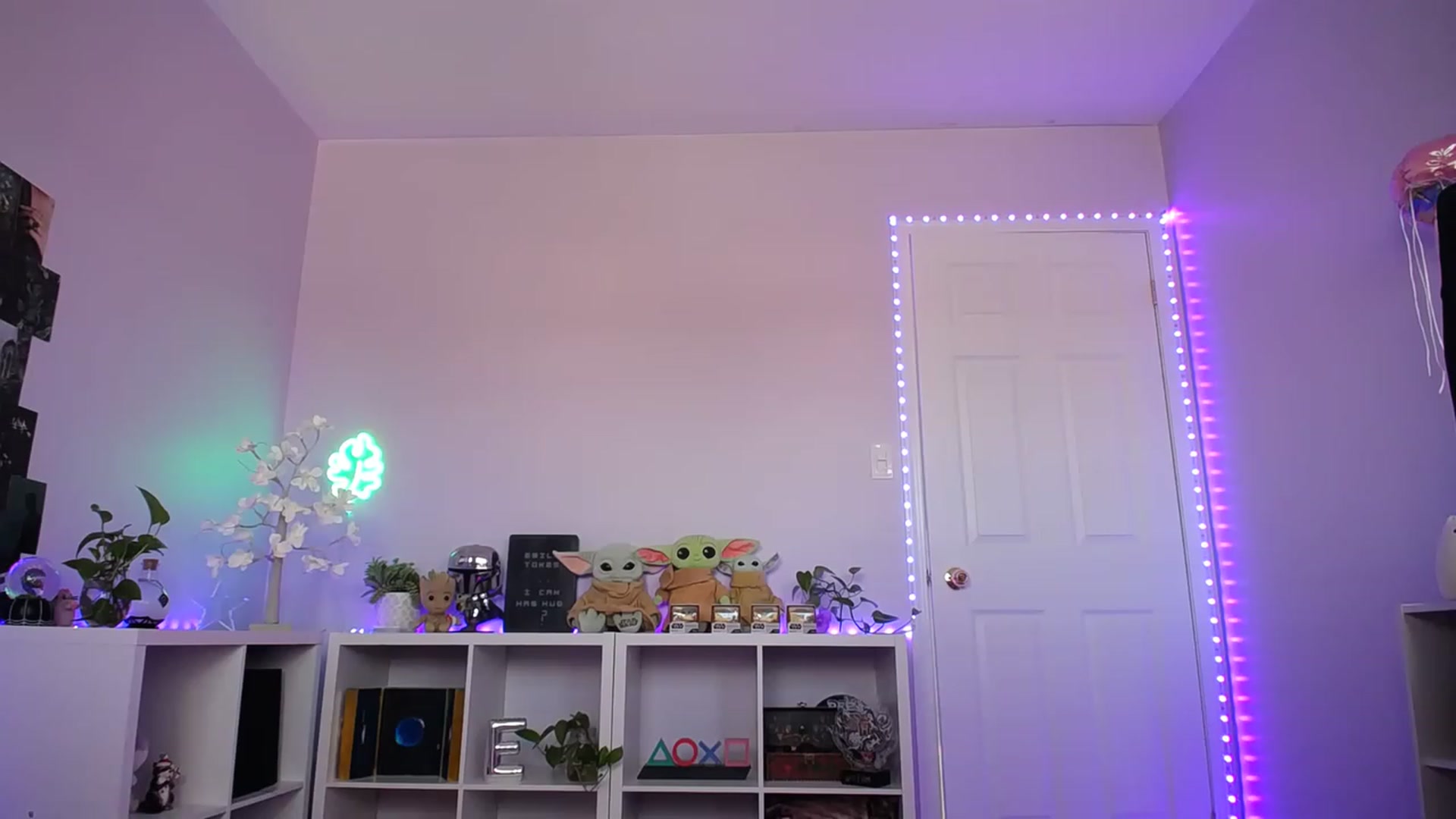 Gallery image thumbnail from EmilyTokes's myfreecams stream on, 05/12/2023, 19:11 image 5 of 20