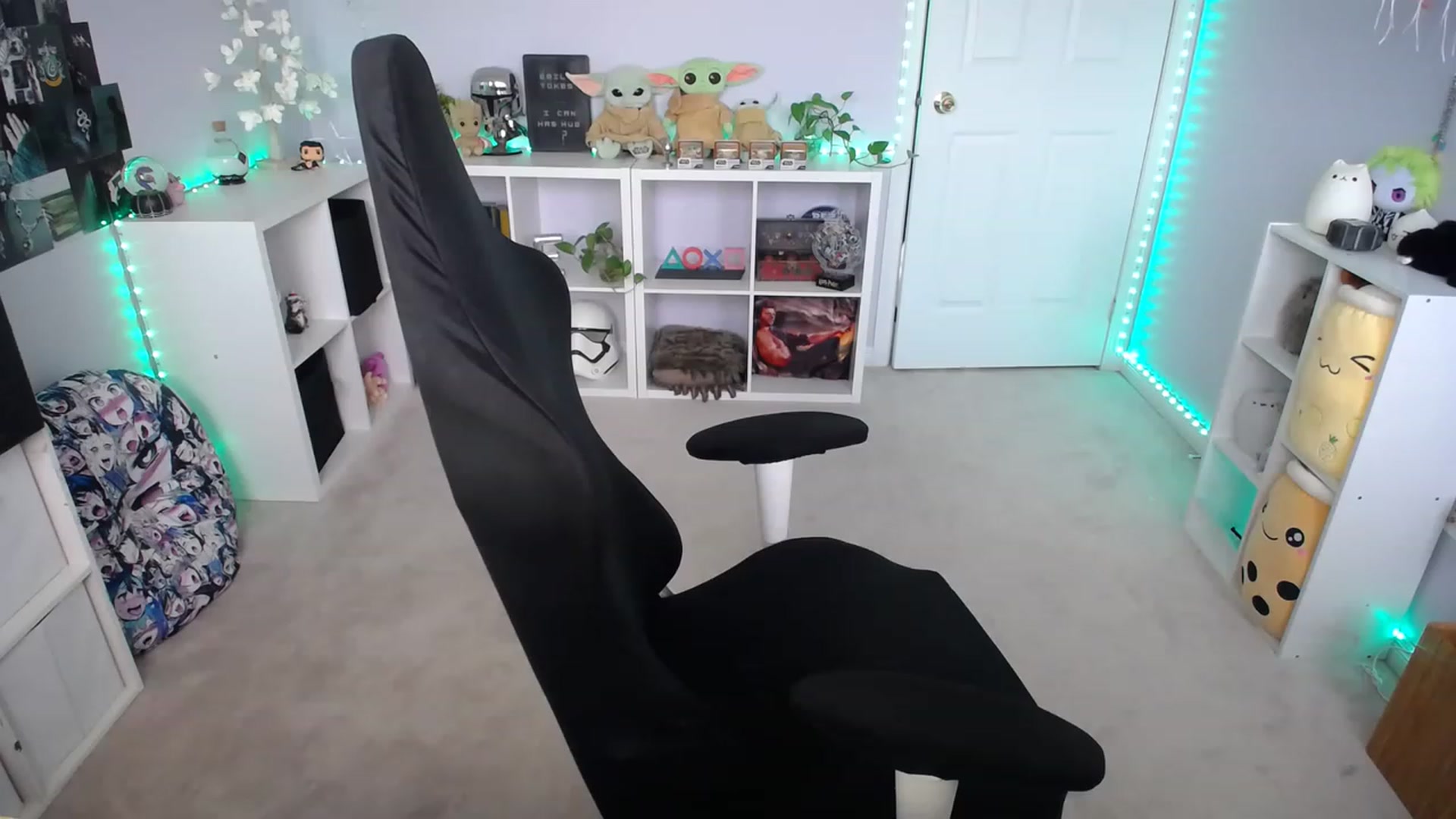 Gallery image thumbnail from EmilyTokes's myfreecams stream on, 05/16/2023, 17:49 image 12 of 20