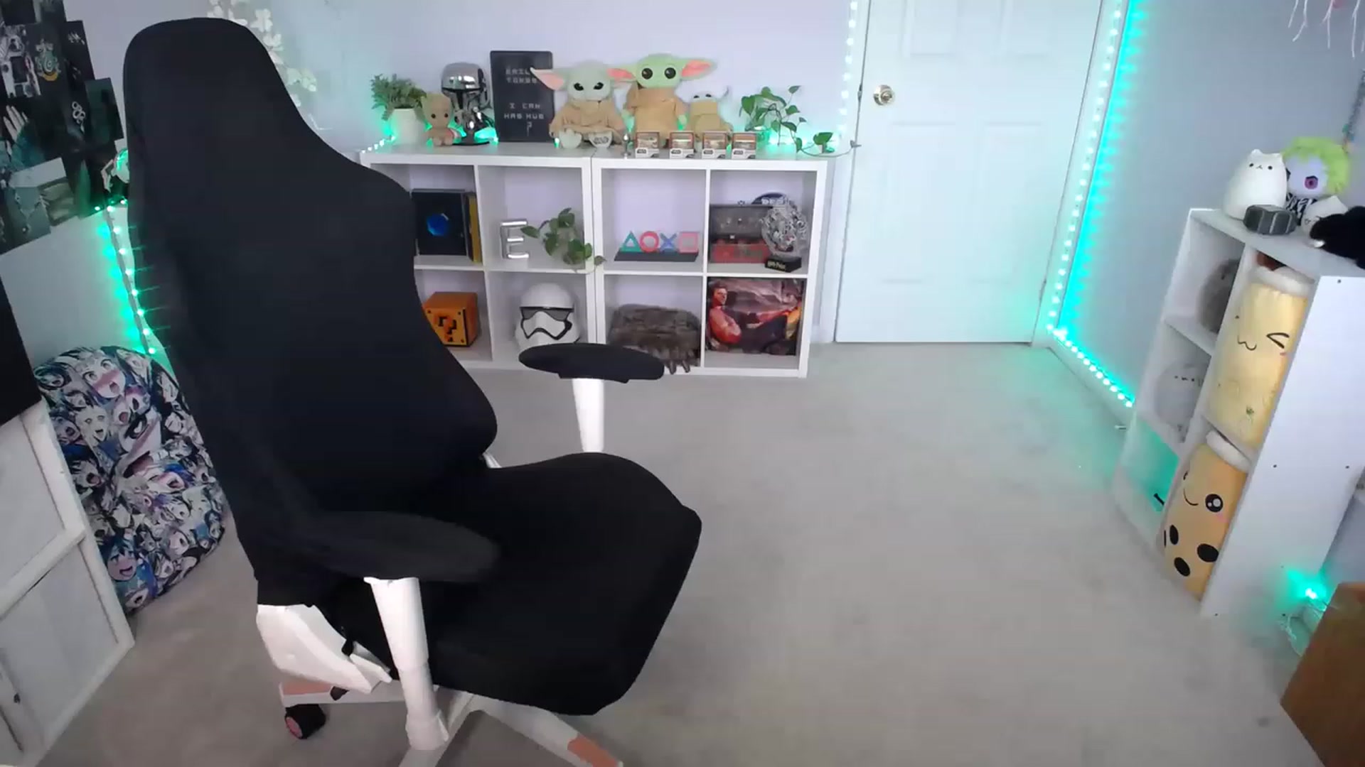 Gallery image thumbnail from EmilyTokes's myfreecams stream on, 05/16/2023, 17:49 image 14 of 20