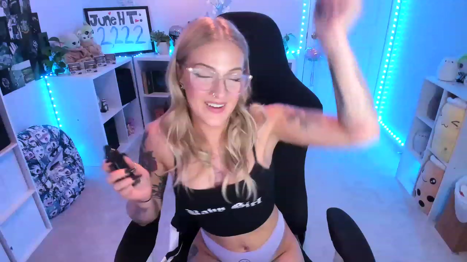 Gallery image thumbnail from EmilyTokes's myfreecams stream on, 06/08/2023, 02:57 image 3 of 20