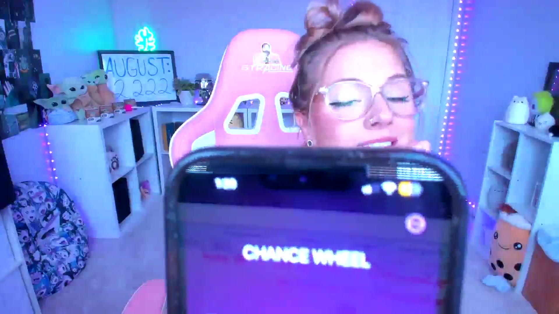 Gallery image thumbnail from EmilyTokes's myfreecams stream on, 08/08/2023, 17:55 image 11 of 20