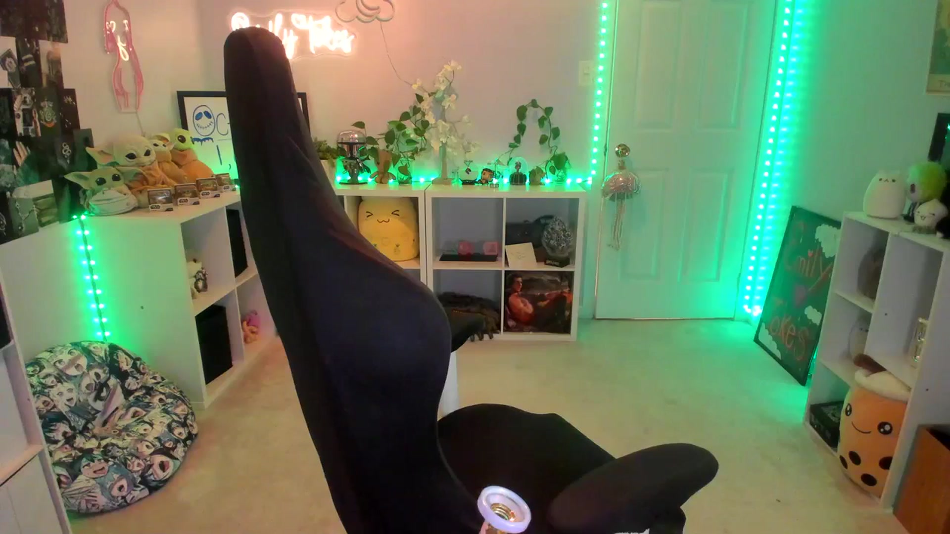 Gallery image thumbnail from EmilyTokes's myfreecams stream on, 10/03/2023, 02:26 image 7 of 20
