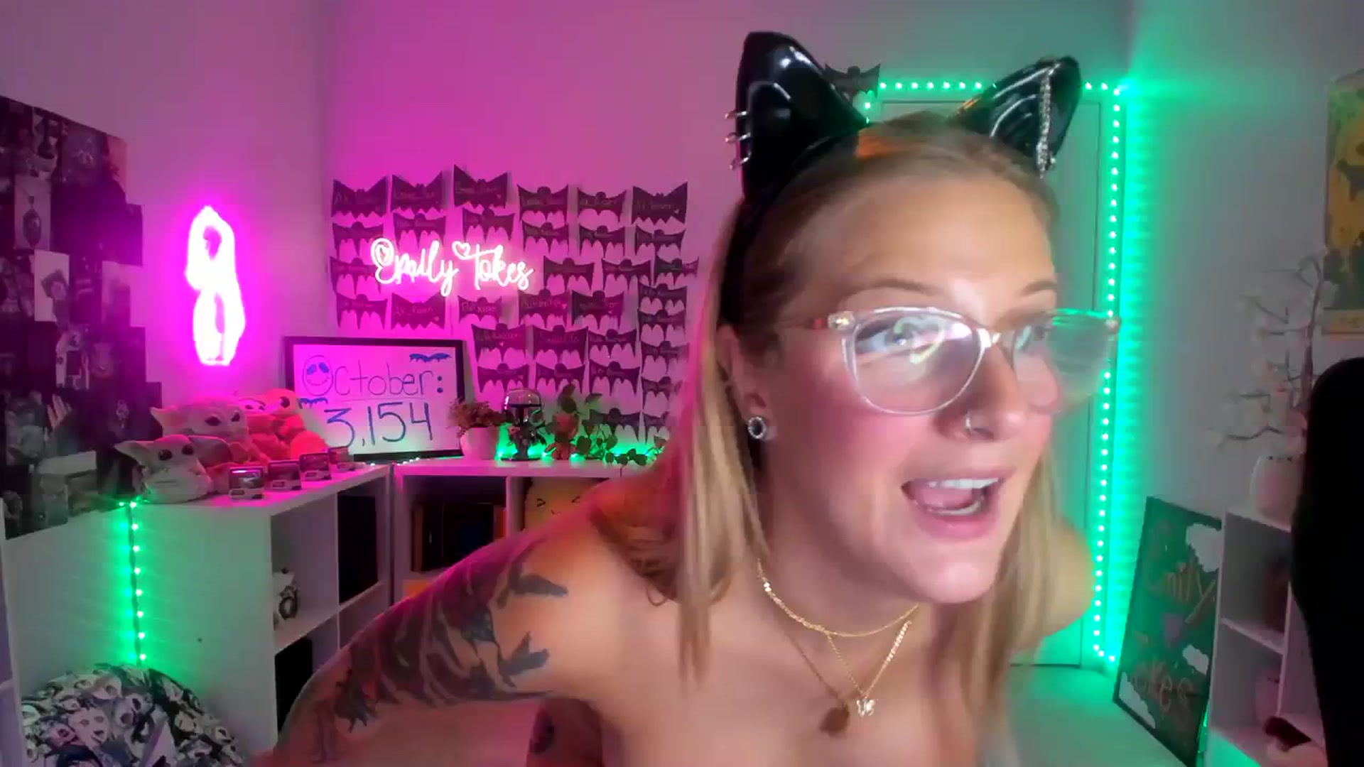 Gallery image thumbnail from EmilyTokes's myfreecams stream on, 10/05/2023, 03:48 image 14 of 20