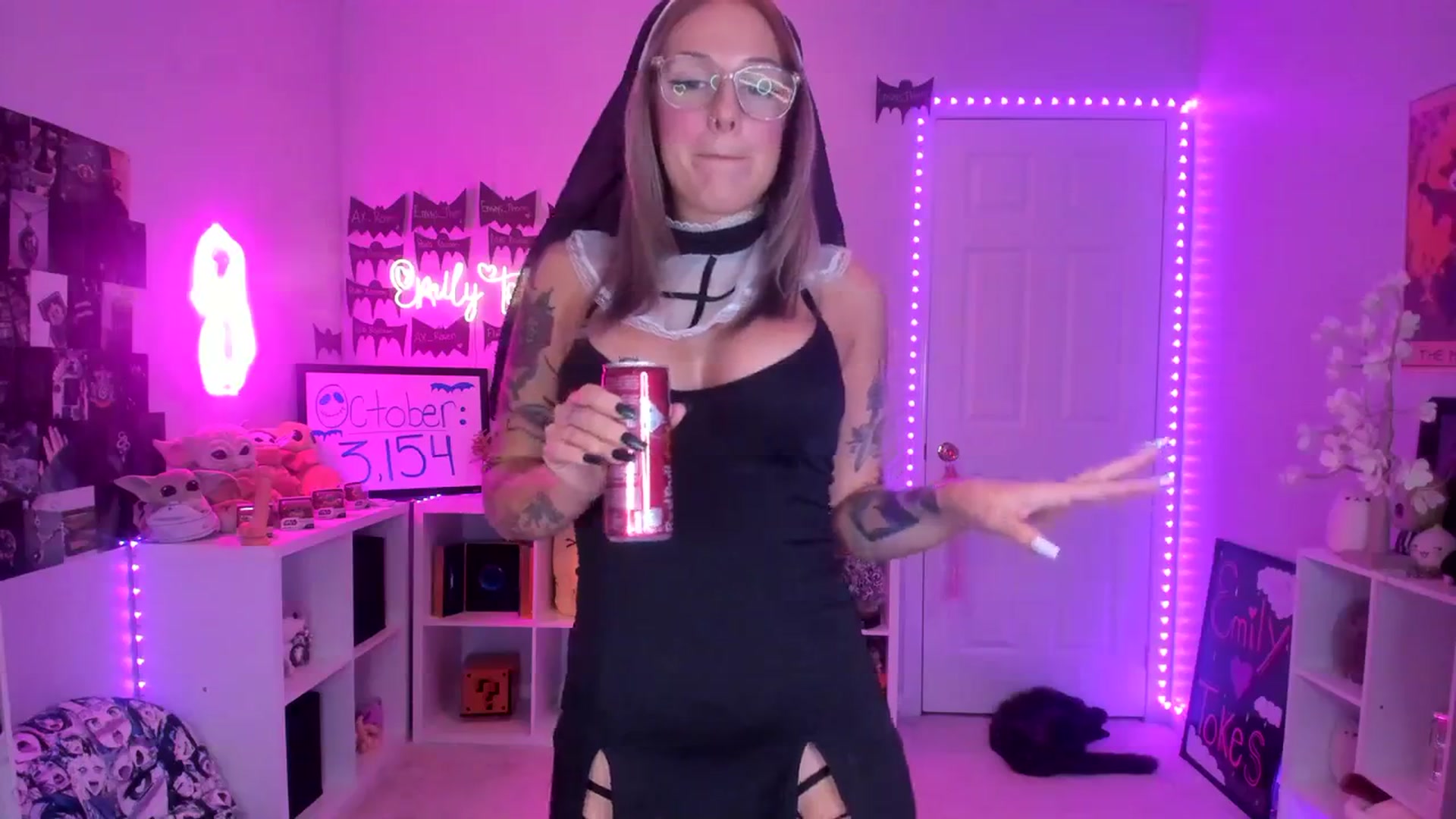Gallery image thumbnail from EmilyTokes's myfreecams stream on, 10/07/2023, 03:16 image 11 of 20