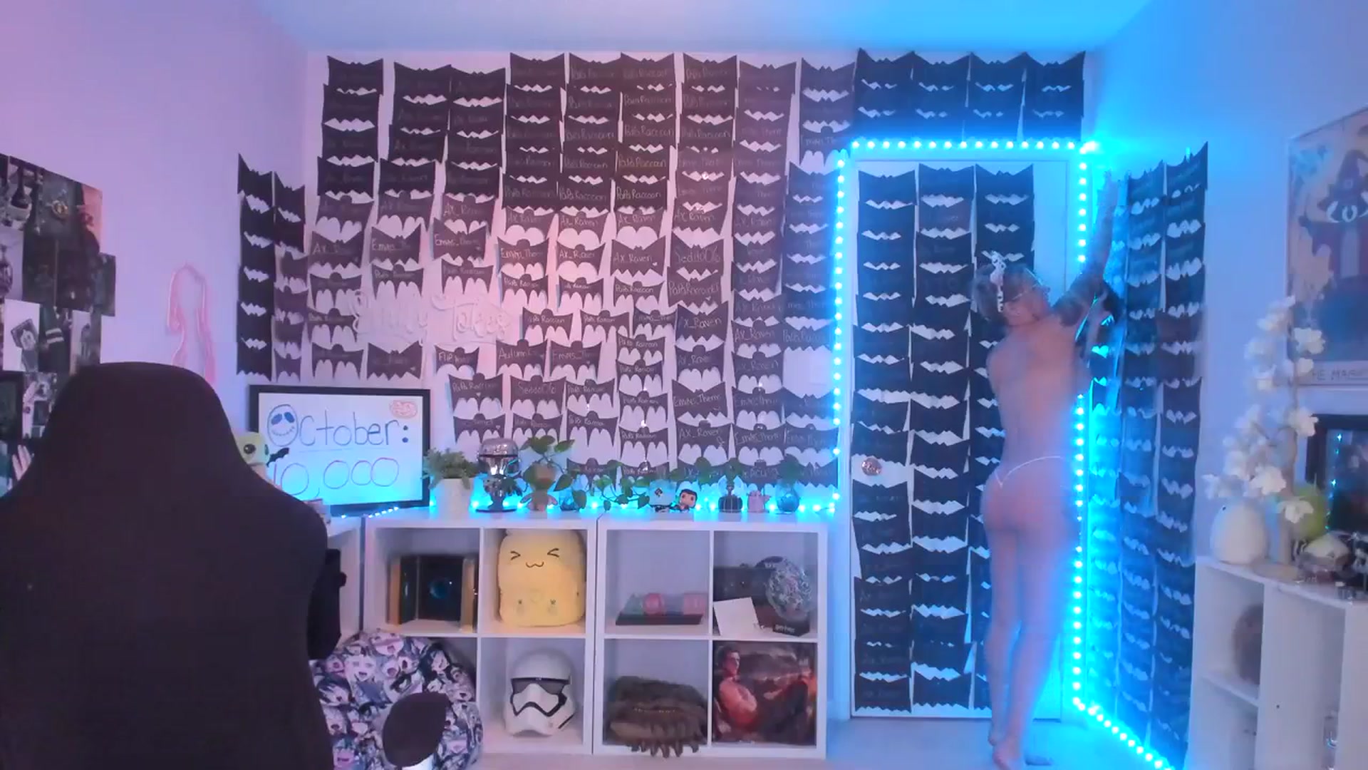 Gallery image thumbnail from EmilyTokes's myfreecams stream on, 10/22/2023, 05:17 image 14 of 20