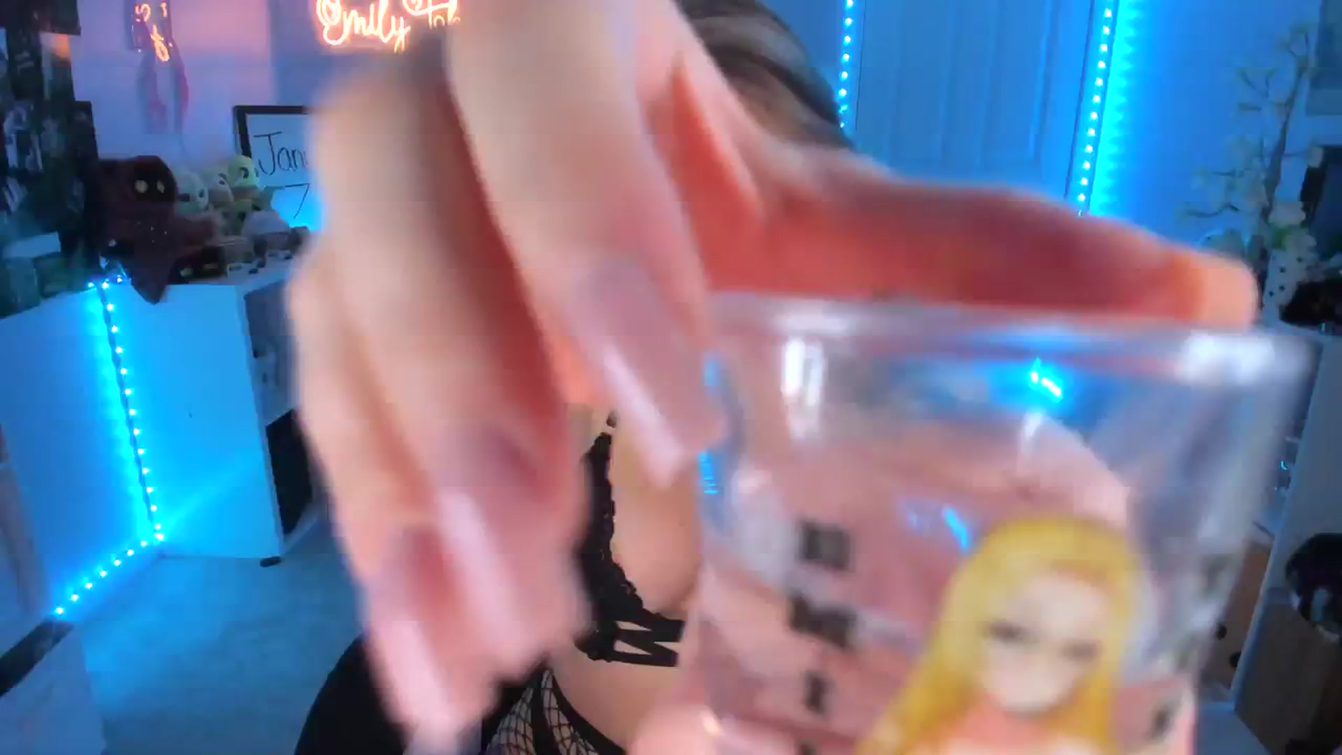Gallery image thumbnail from EmilyTokes's myfreecams stream on, 01/25/2024, 02:45 image 1 of 20