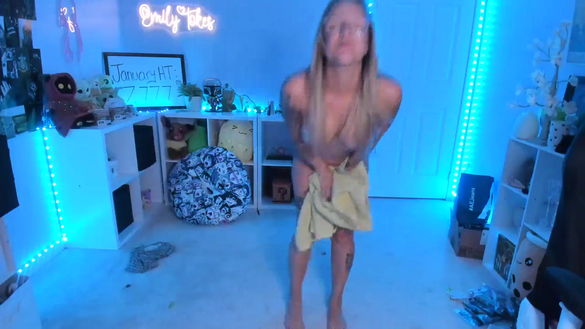 Gallery image thumbnail from EmilyTokes's myfreecams stream on, 02/23/2024, 04:53 image 6 of 20