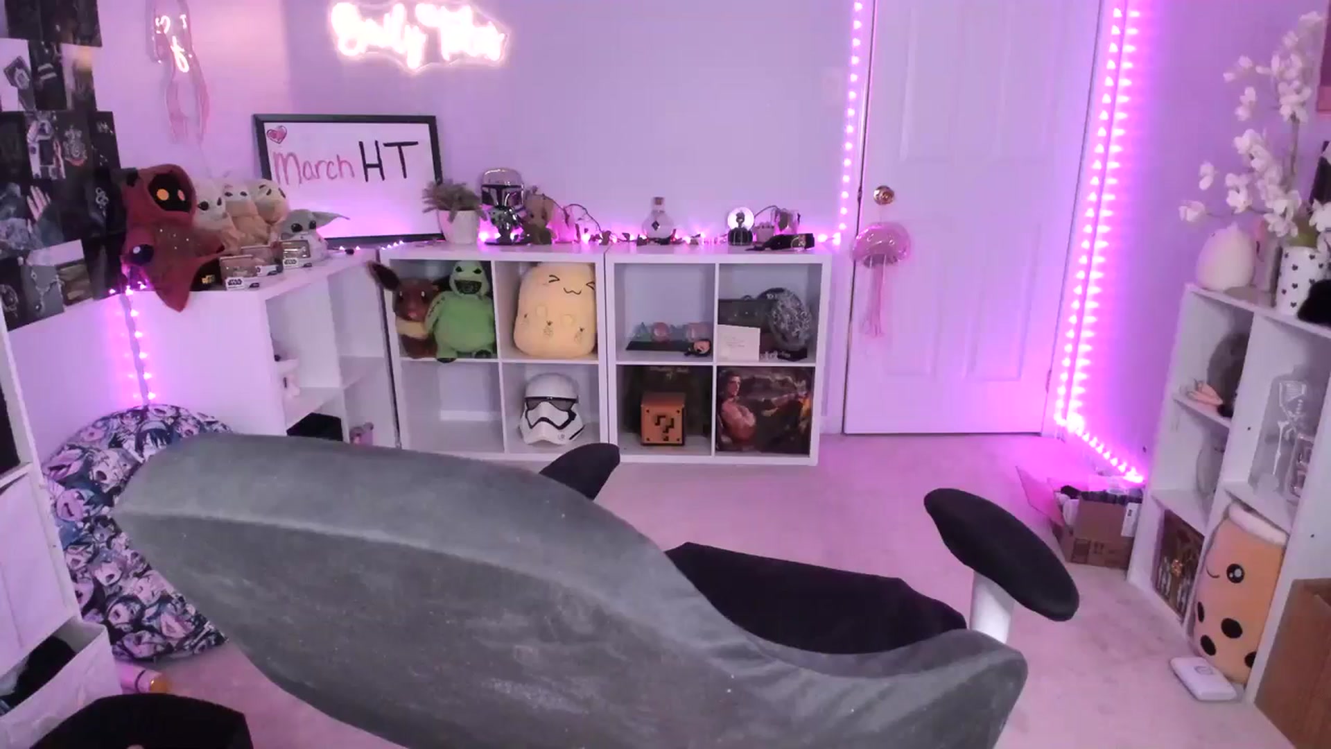 Gallery image thumbnail from EmilyTokes's myfreecams stream on, 03/10/2024, 05:46 image 11 of 20