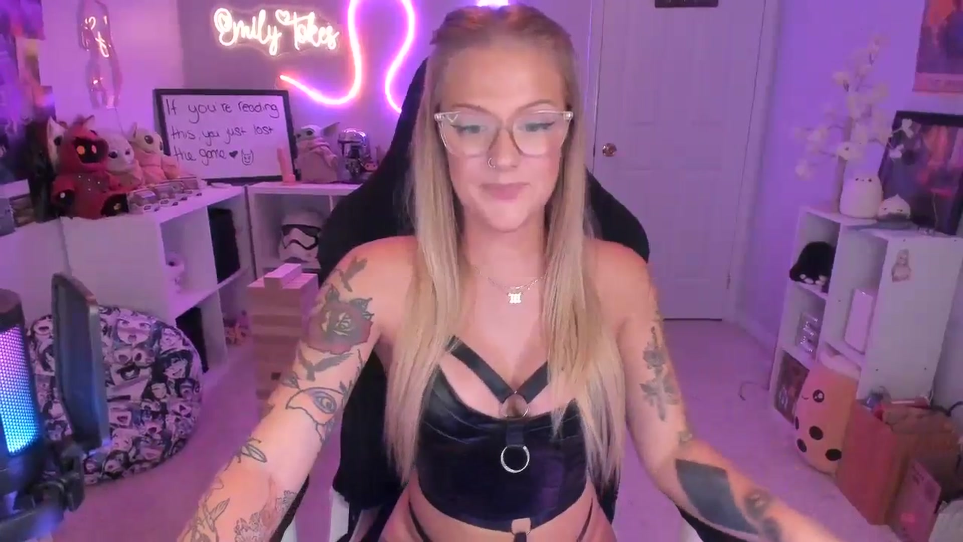 Gallery image thumbnail from EmilyTokes's myfreecams stream on, 07/07/2024, 03:58 image 18 of 20