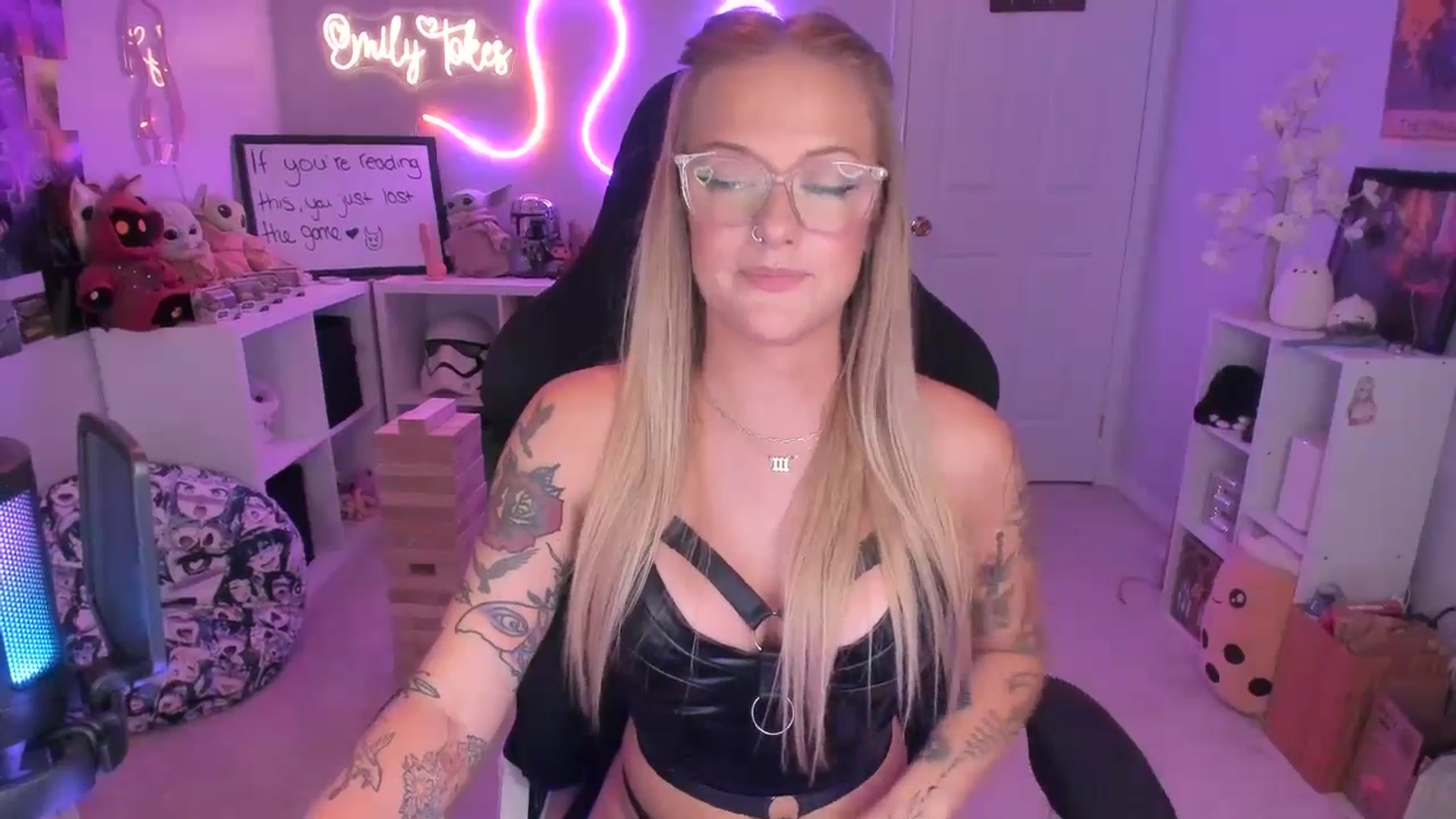 Gallery image thumbnail from EmilyTokes's myfreecams stream on, 07/07/2024, 03:58 image 20 of 20