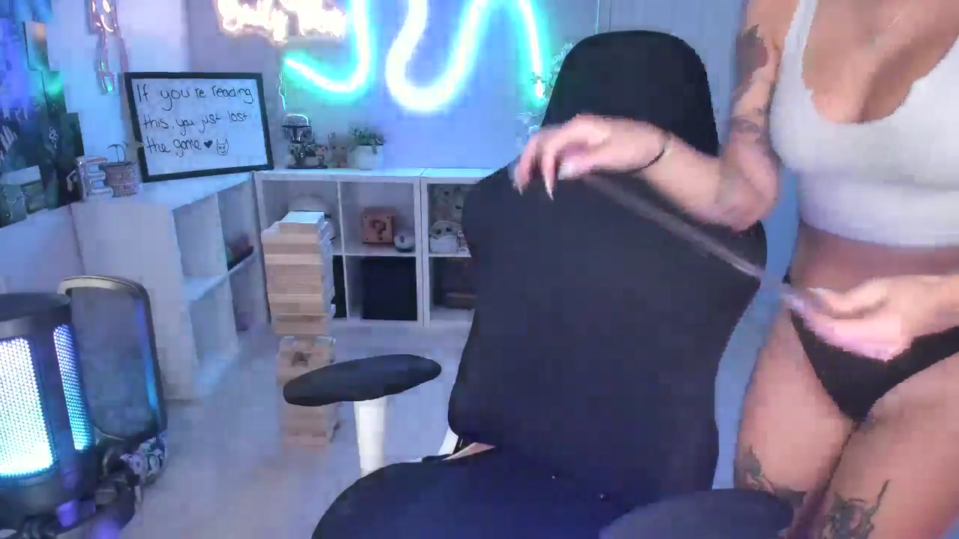 Gallery image thumbnail from EmilyTokes's myfreecams stream on, 07/10/2024, 02:12 image 4 of 20