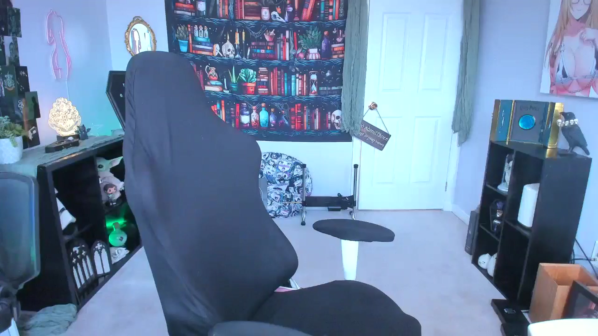 Gallery image thumbnail from EmilyTokes's myfreecams stream on, 09/18/2024, 18:04 image 2 of 20