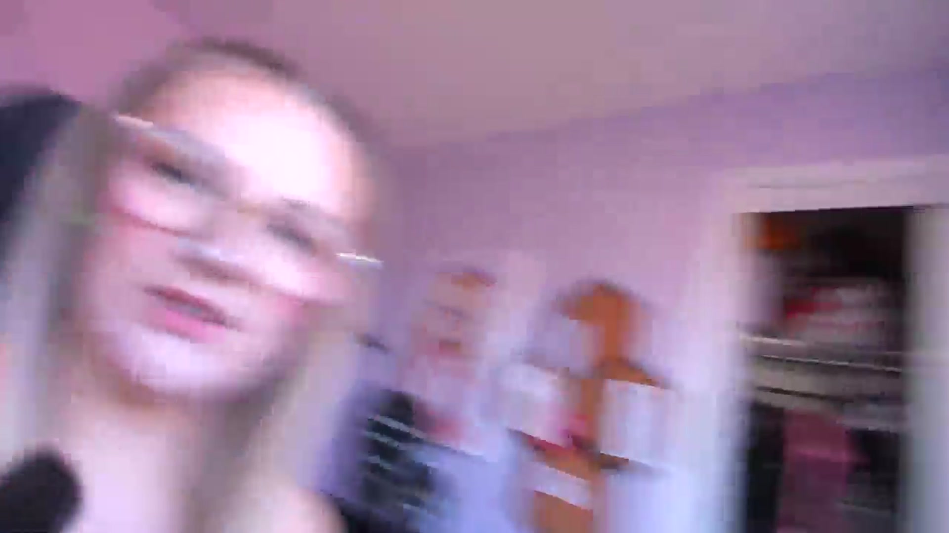 Gallery image thumbnail from EmilyTokes's myfreecams stream on, 11/07/2024, 18:01 image 9 of 20