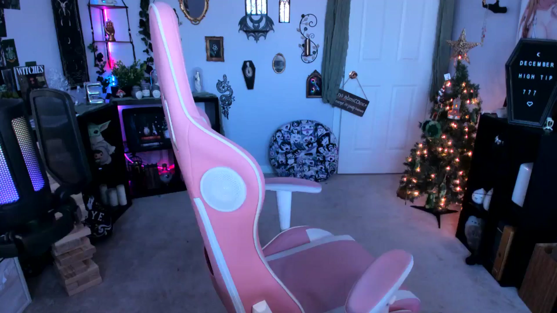 Gallery image thumbnail from EmilyTokes's myfreecams stream on, 01/02/2025, 18:48 image 17 of 20