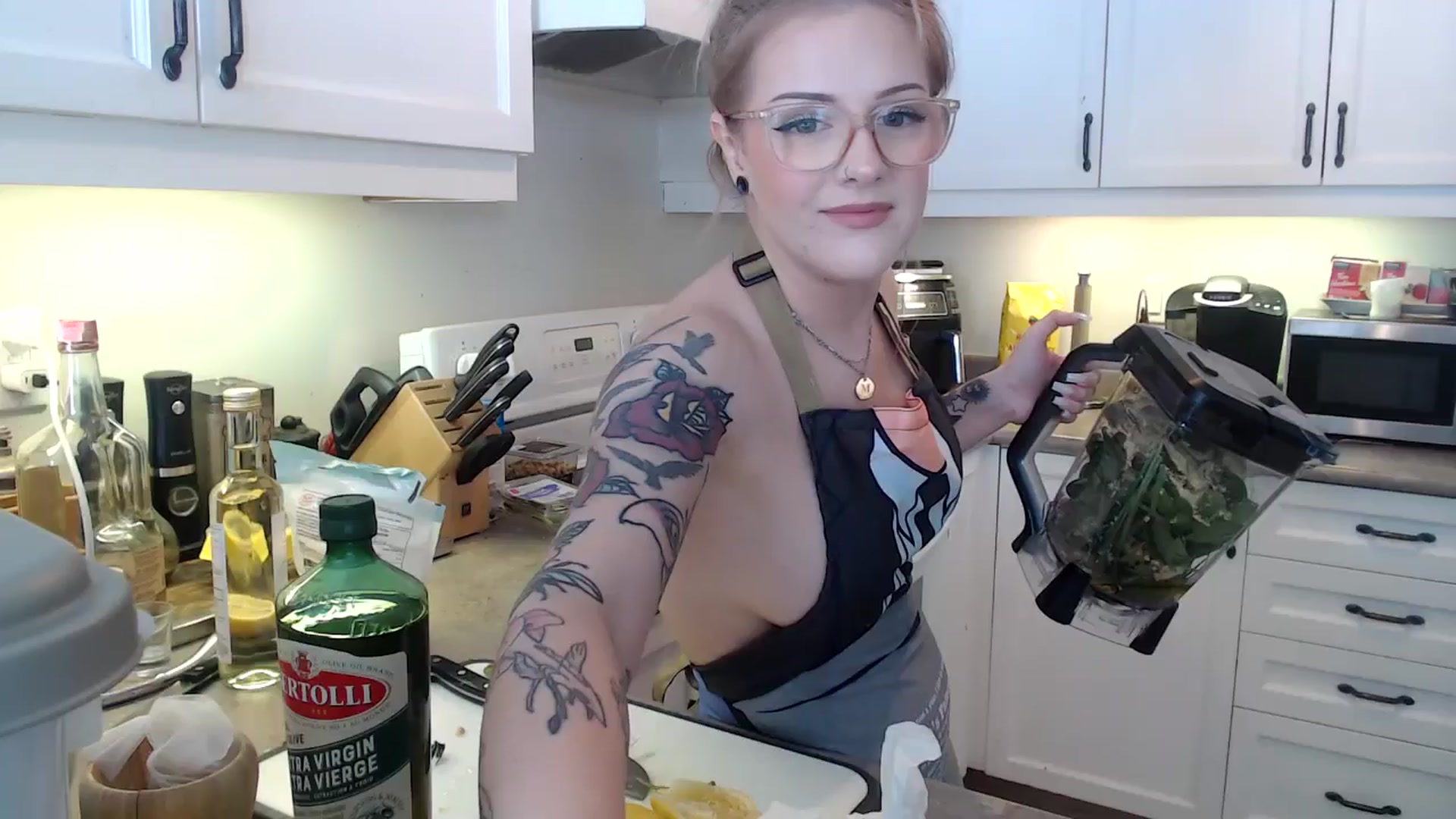 Gallery image thumbnail from EmilyTokes's myfreecams stream on, 01/08/2025, 17:49 image 15 of 20