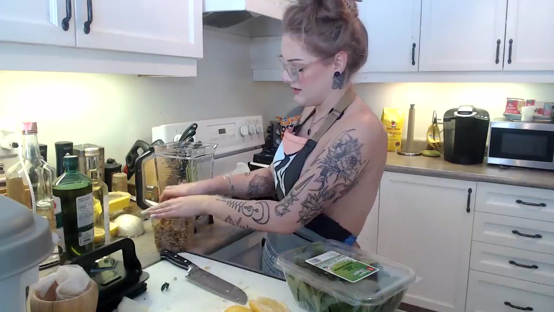 Gallery image thumbnail from EmilyTokes's myfreecams stream on, 01/08/2025, 17:49 image 14 of 20