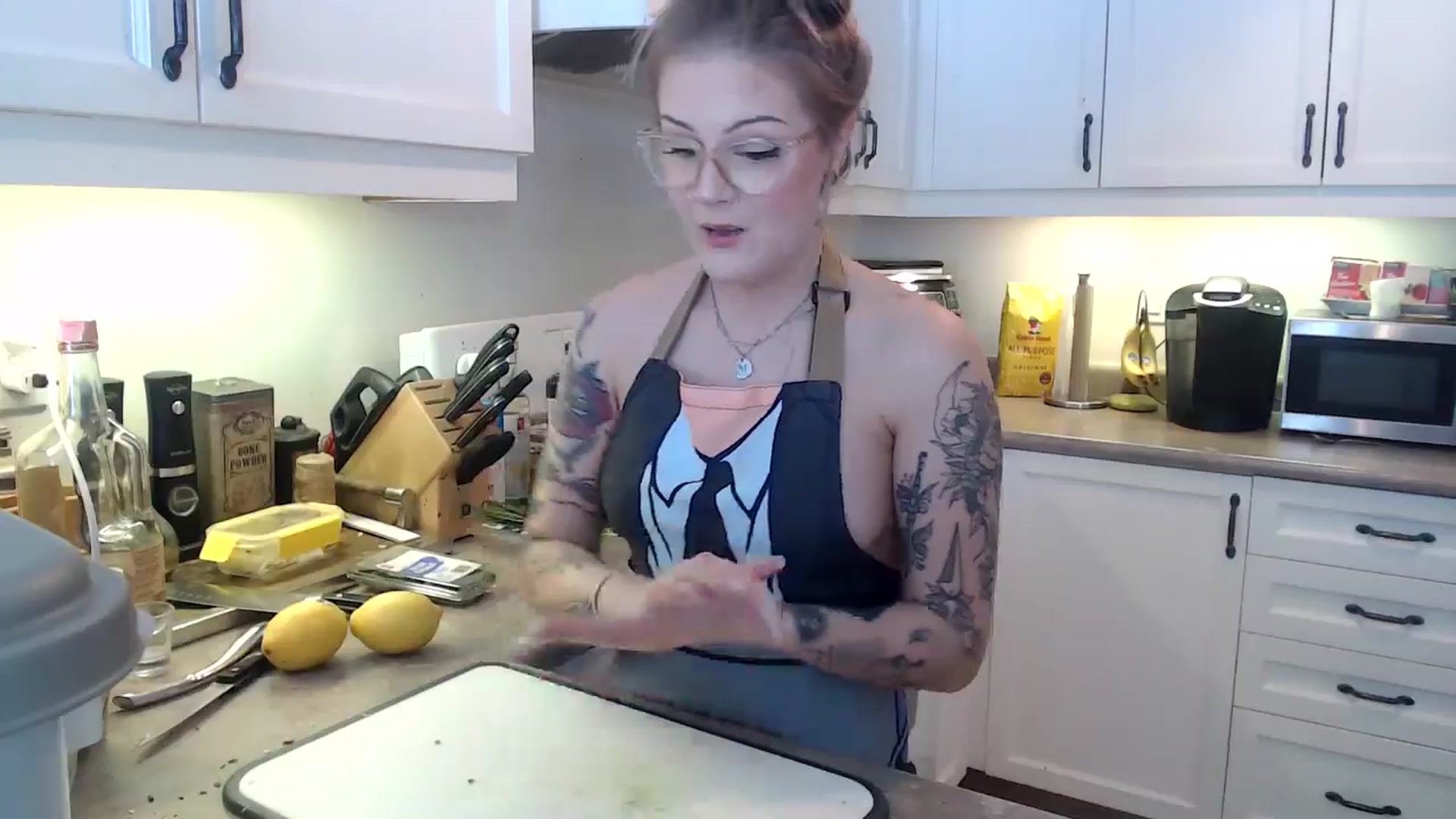 Gallery image thumbnail from EmilyTokes's myfreecams stream on, 01/08/2025, 17:49 image 9 of 20