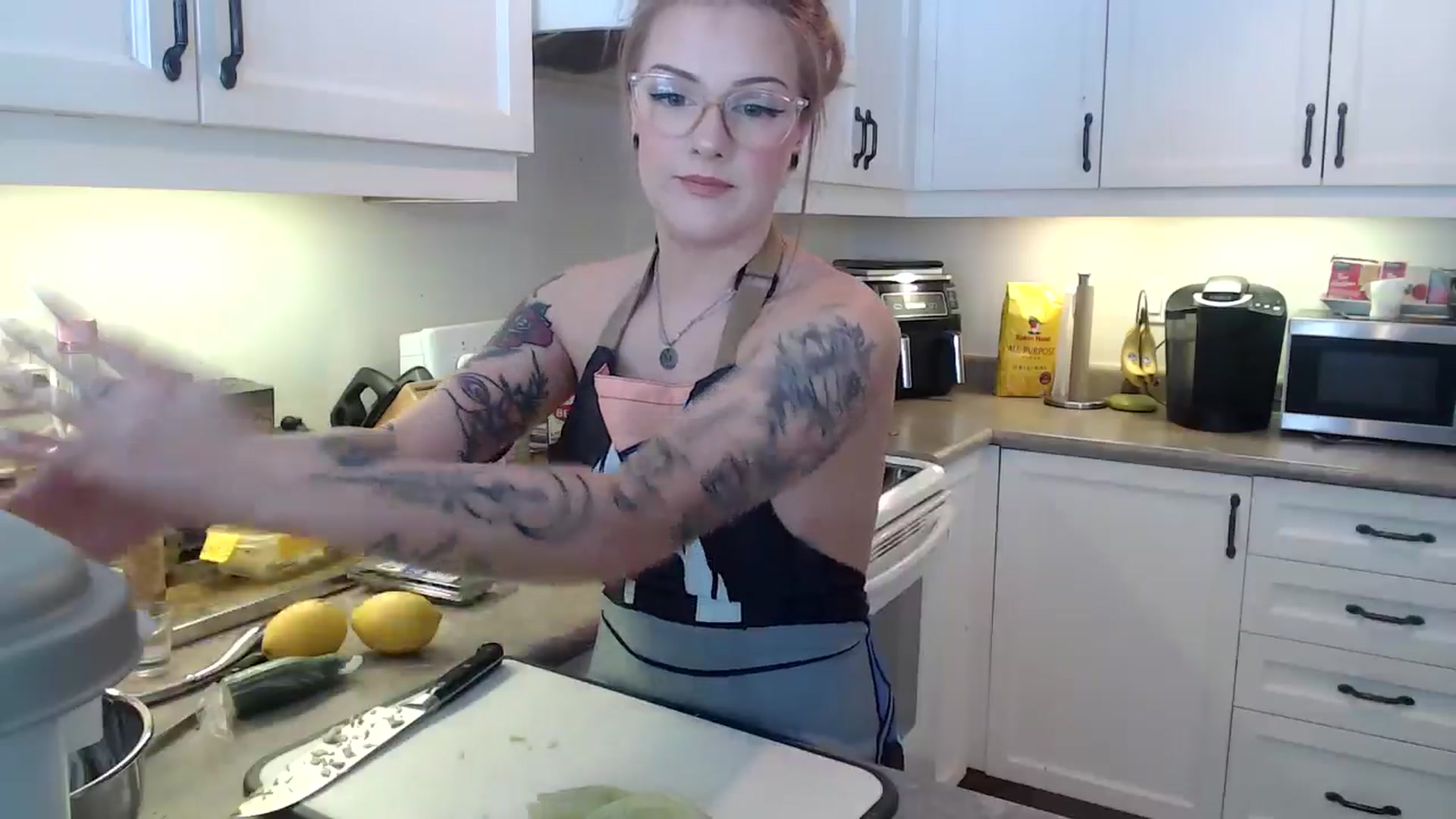 Gallery image thumbnail from EmilyTokes's myfreecams stream on, 01/08/2025, 17:49 image 2 of 20