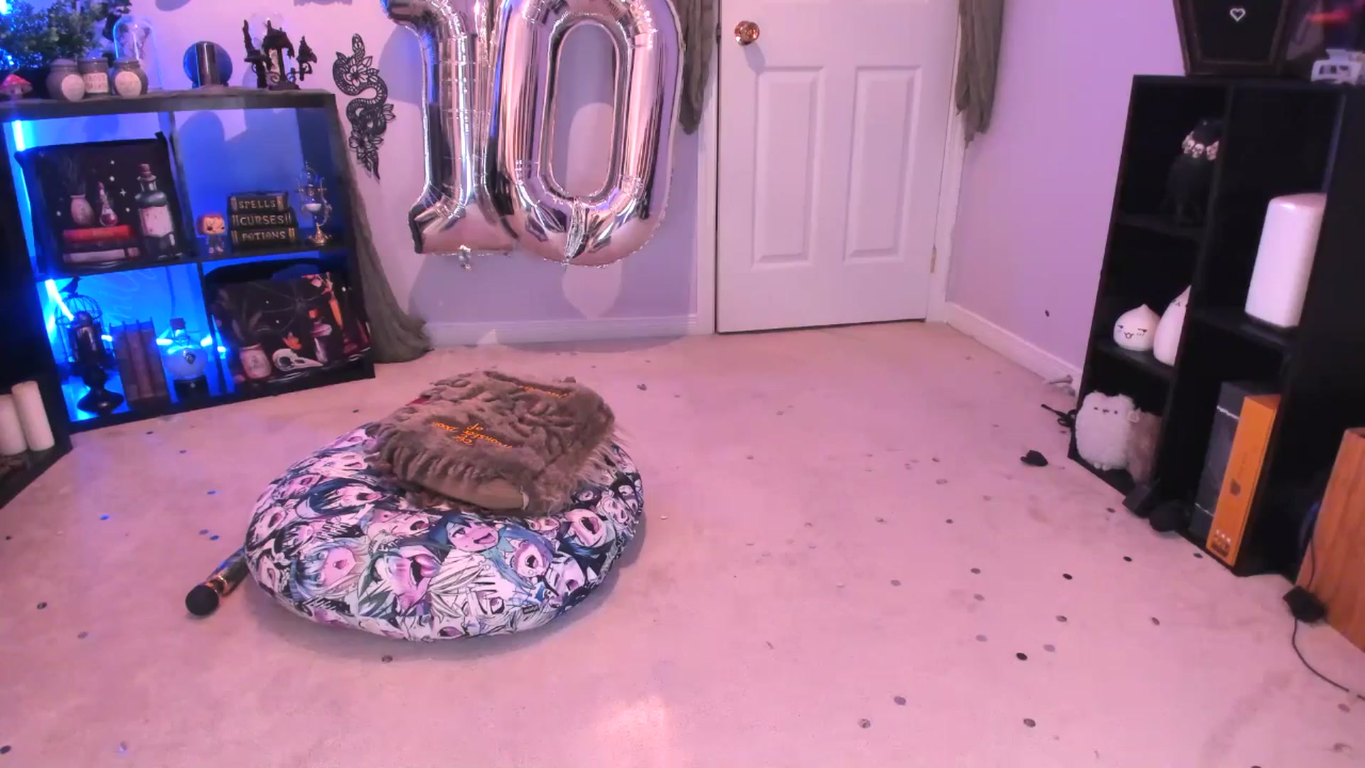 Gallery image thumbnail from EmilyTokes's myfreecams stream on, 01/15/2025, 06:07 image 4 of 20