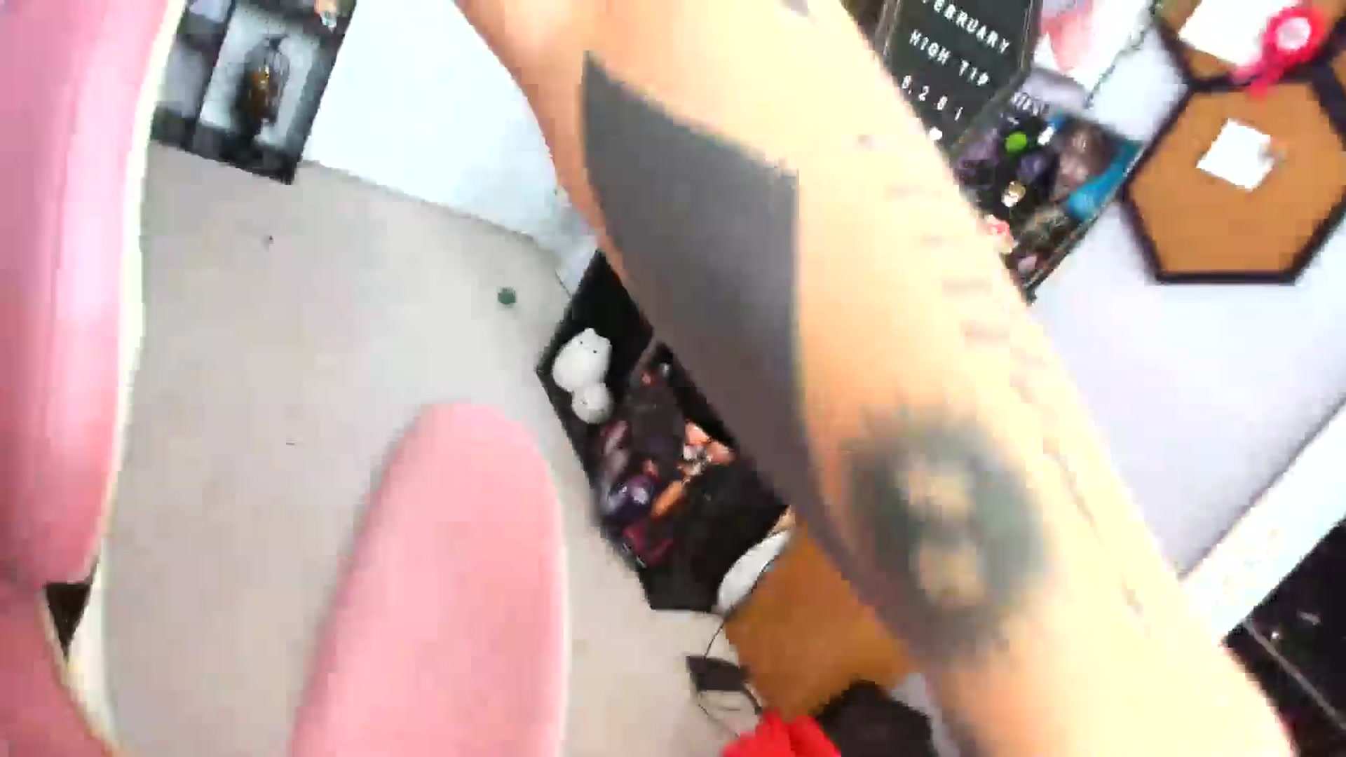 Gallery image thumbnail from EmilyTokes's myfreecams stream on, 02/26/2025, 17:29 image 2 of 20