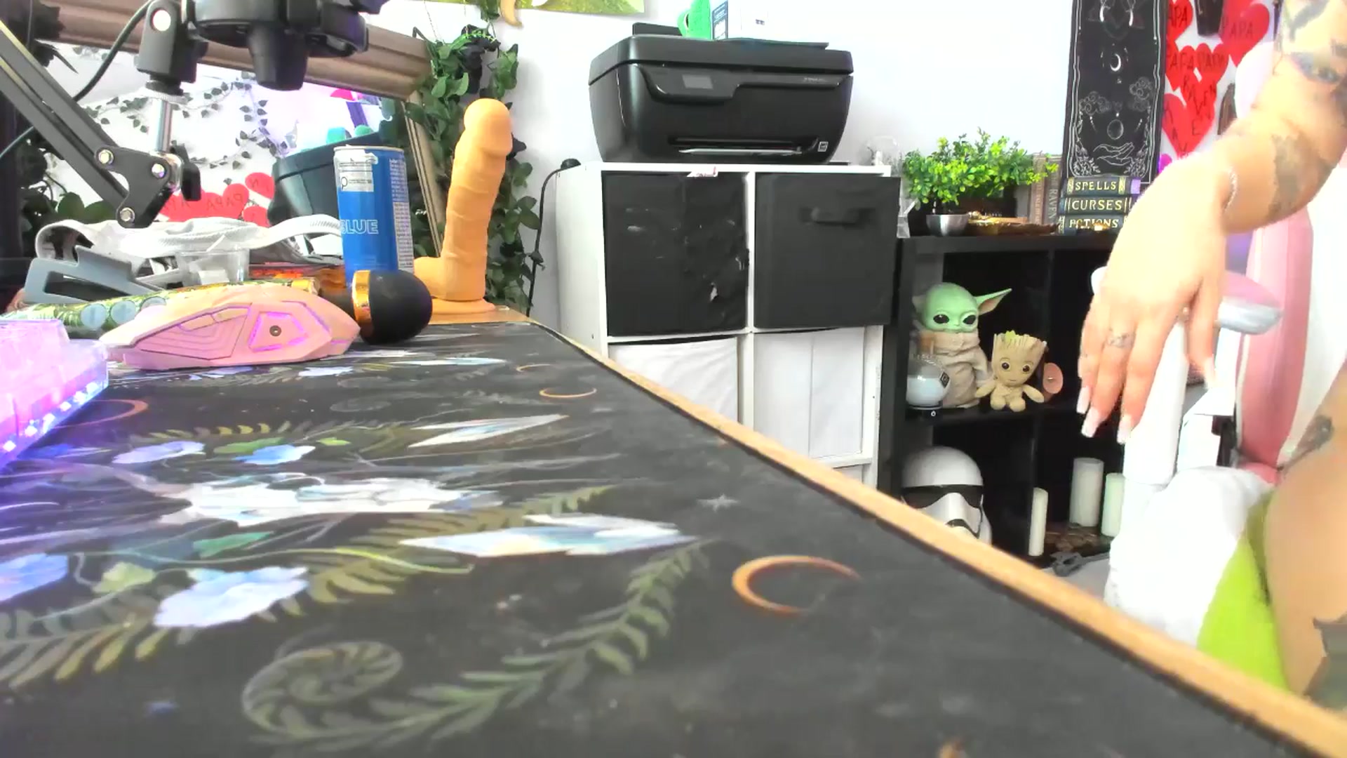 Gallery image thumbnail from EmilyTokes's myfreecams stream on, 02/26/2025, 18:26 image 10 of 20