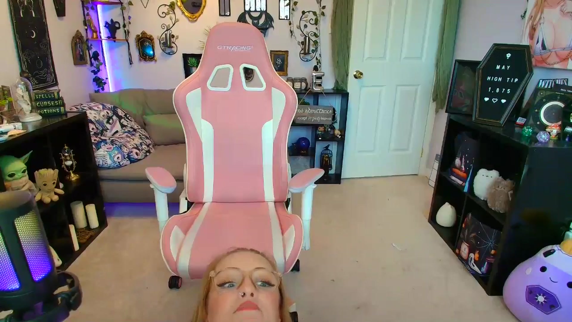 Gallery image thumbnail from EmilyTokes's myfreecams stream on, 05/05/2025, 18:32 image 4 of 20