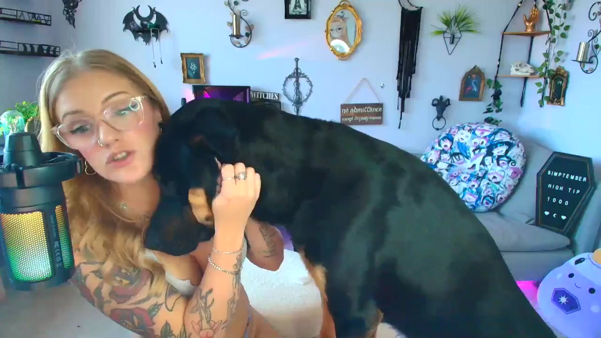 Gallery image thumbnail from EmilyTokes's myfreecams stream on, 09/08/2025, 18:14 image 17 of 20