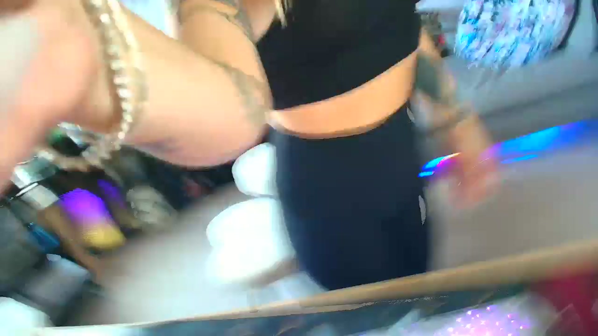 Gallery image thumbnail from EmilyTokes's myfreecams stream on, 09/15/2025, 17:16 image 1 of 20