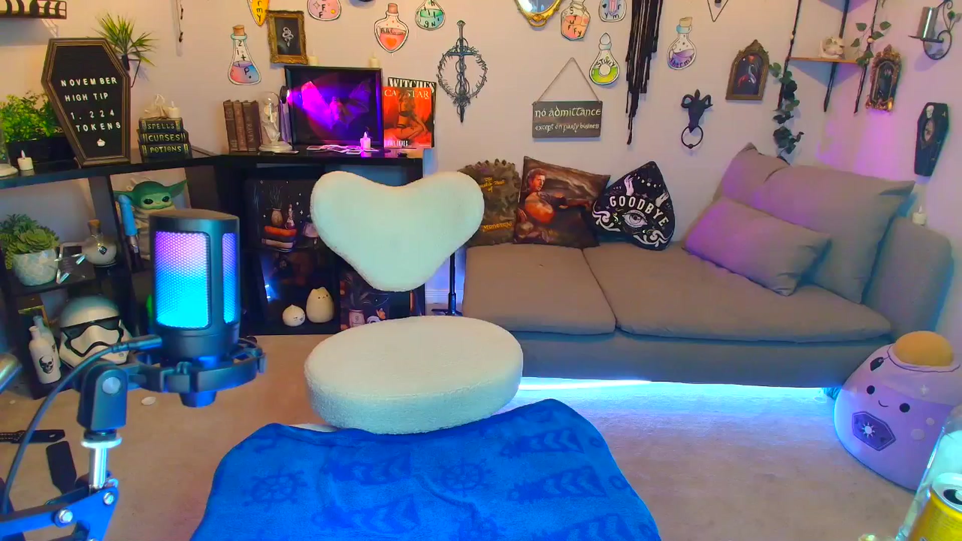Gallery image thumbnail from EmilyTokes's myfreecams stream on, 11/05/2025, 23:43 image 17 of 20
